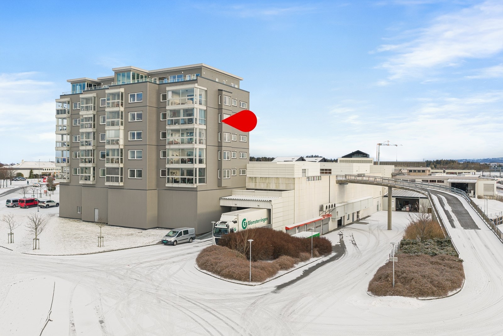 Monica Mørk Aase i EiendomsMegler1 Jærmegleren presenterer leil 601 i Torggt 4.
Foto: Asle Haukland Galleribilde