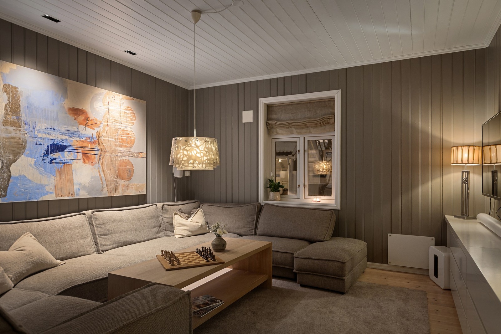 Tv - stuen i 1. etasje Galleribilde