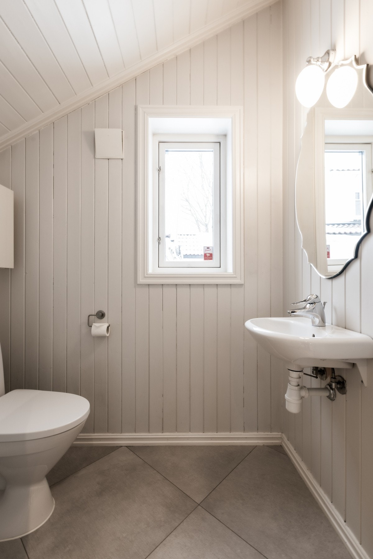 Wc-rom i 1. etasje Galleribilde