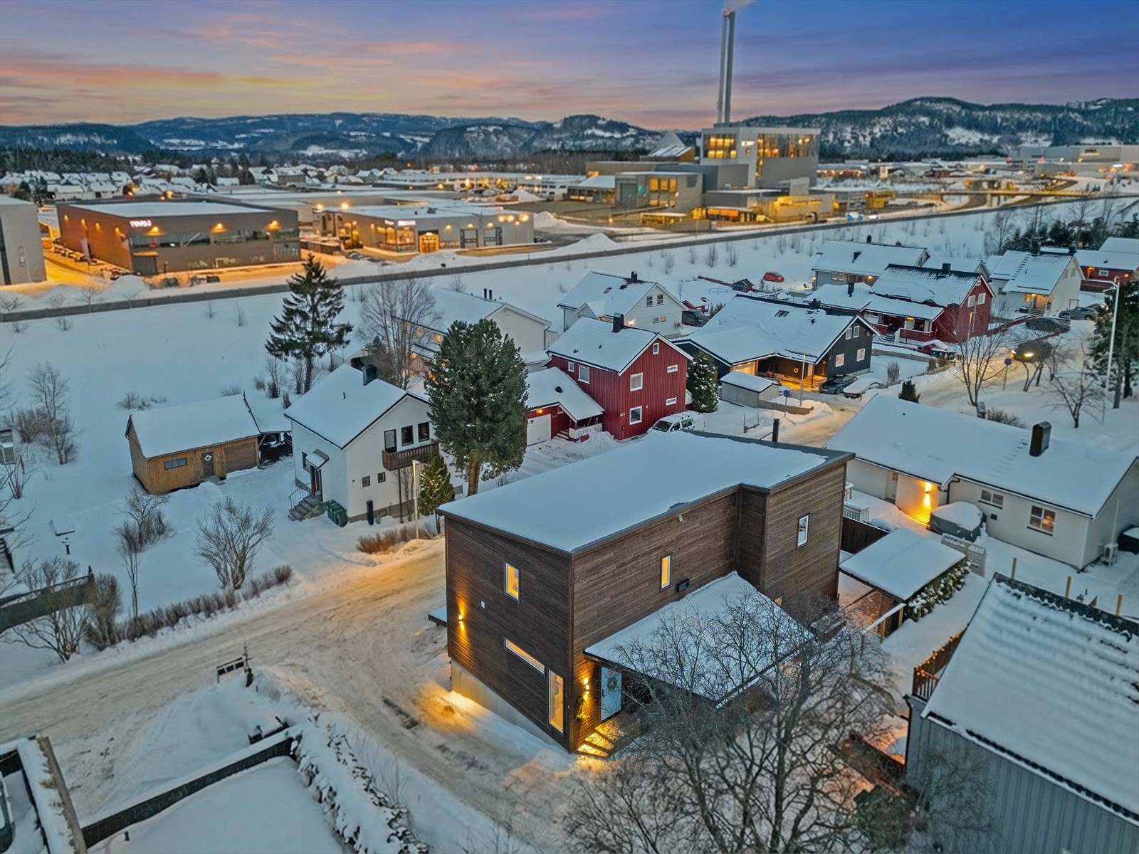 Treningssenter ligger kun 5 minutters gange fra boligen. Galleribilde