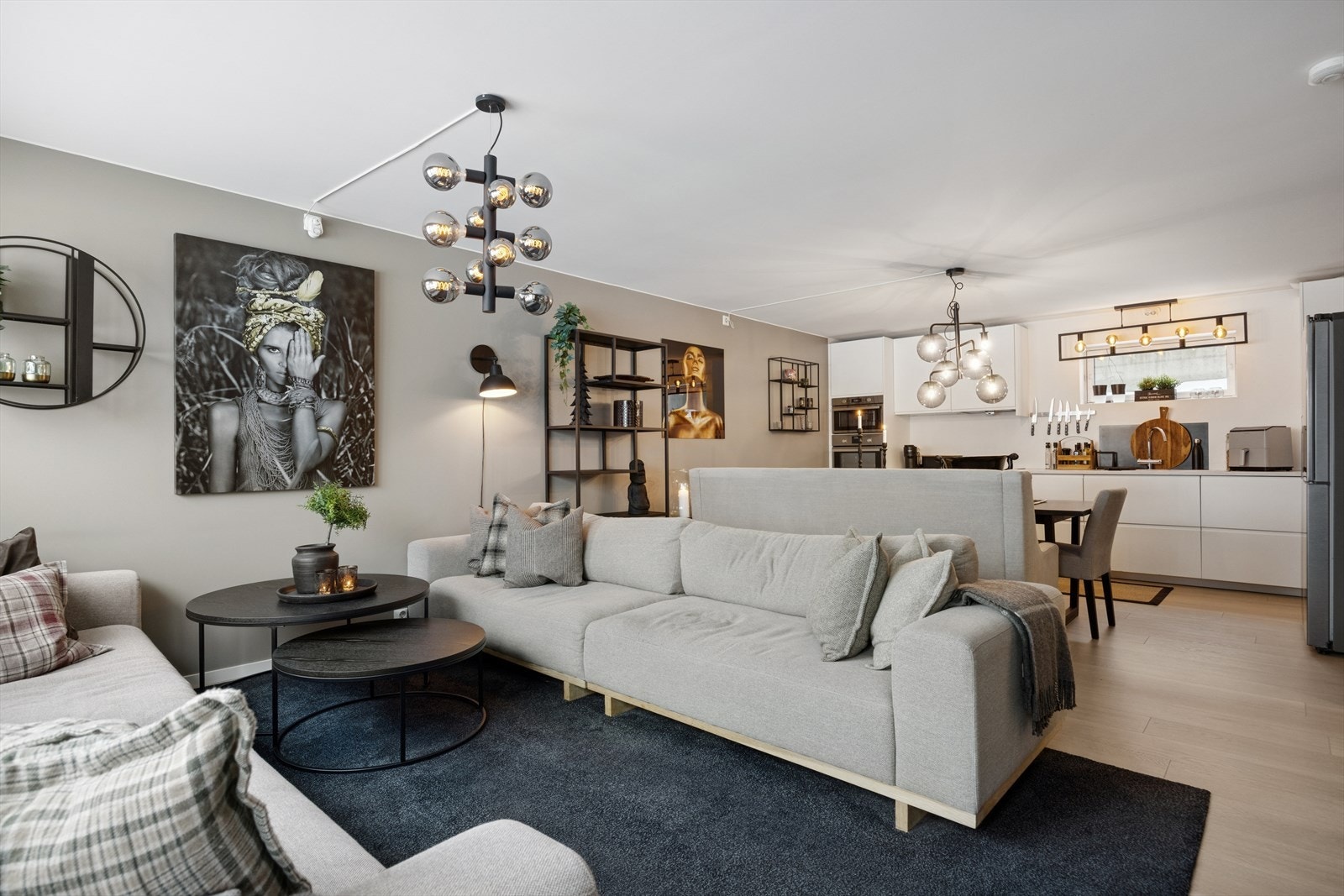 Utleiedelen gir gode inntekter og er for tiden utleid for 13 500 kr per måned. Galleribilde