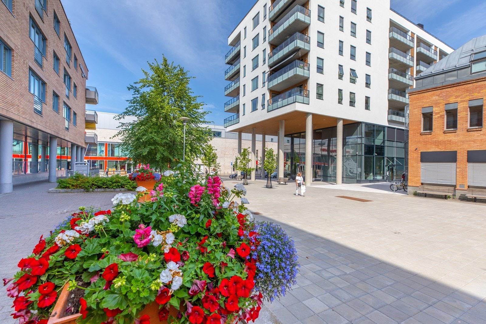Strømmen Torg. Galleribilde