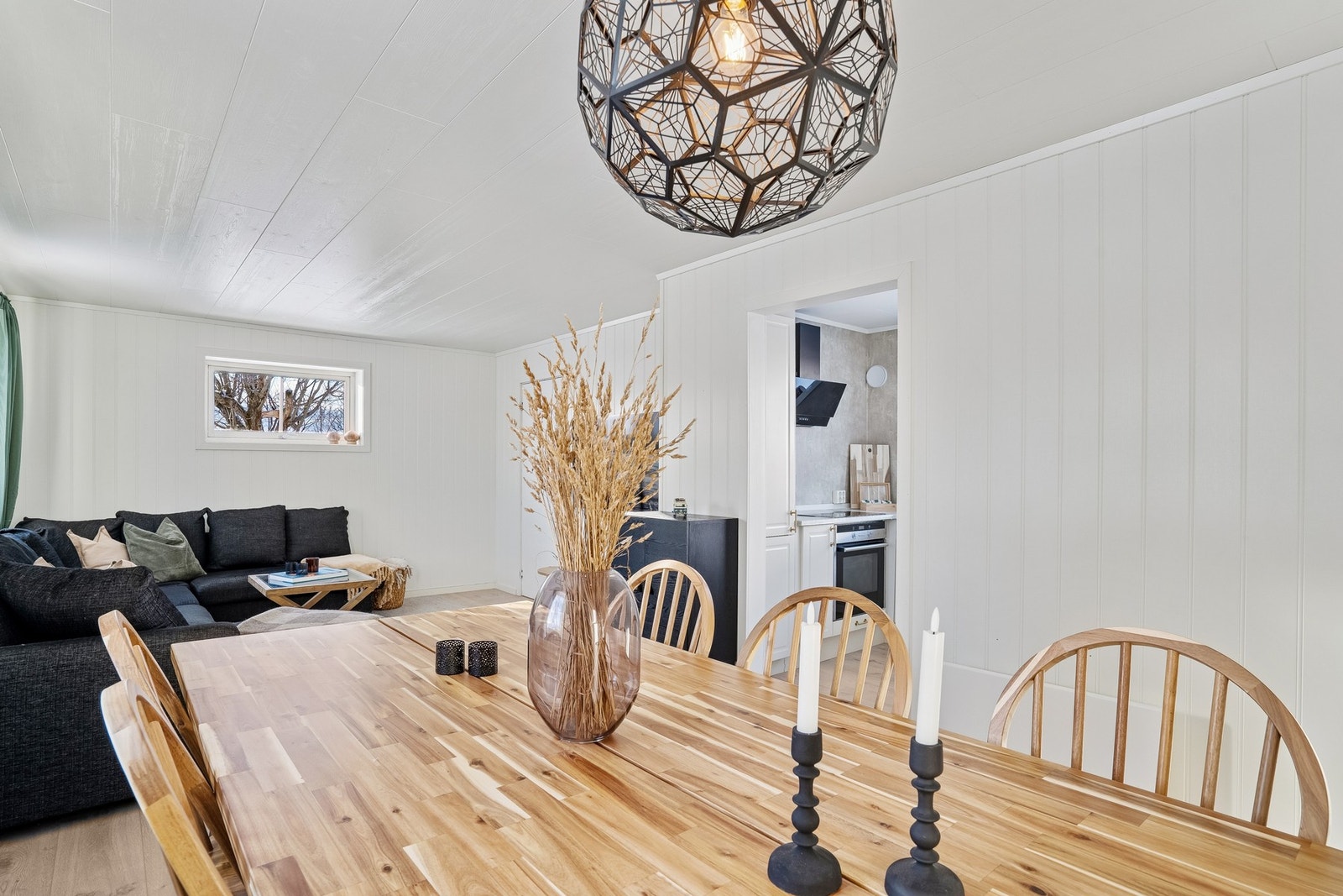 Stue/spisestue. Galleribilde