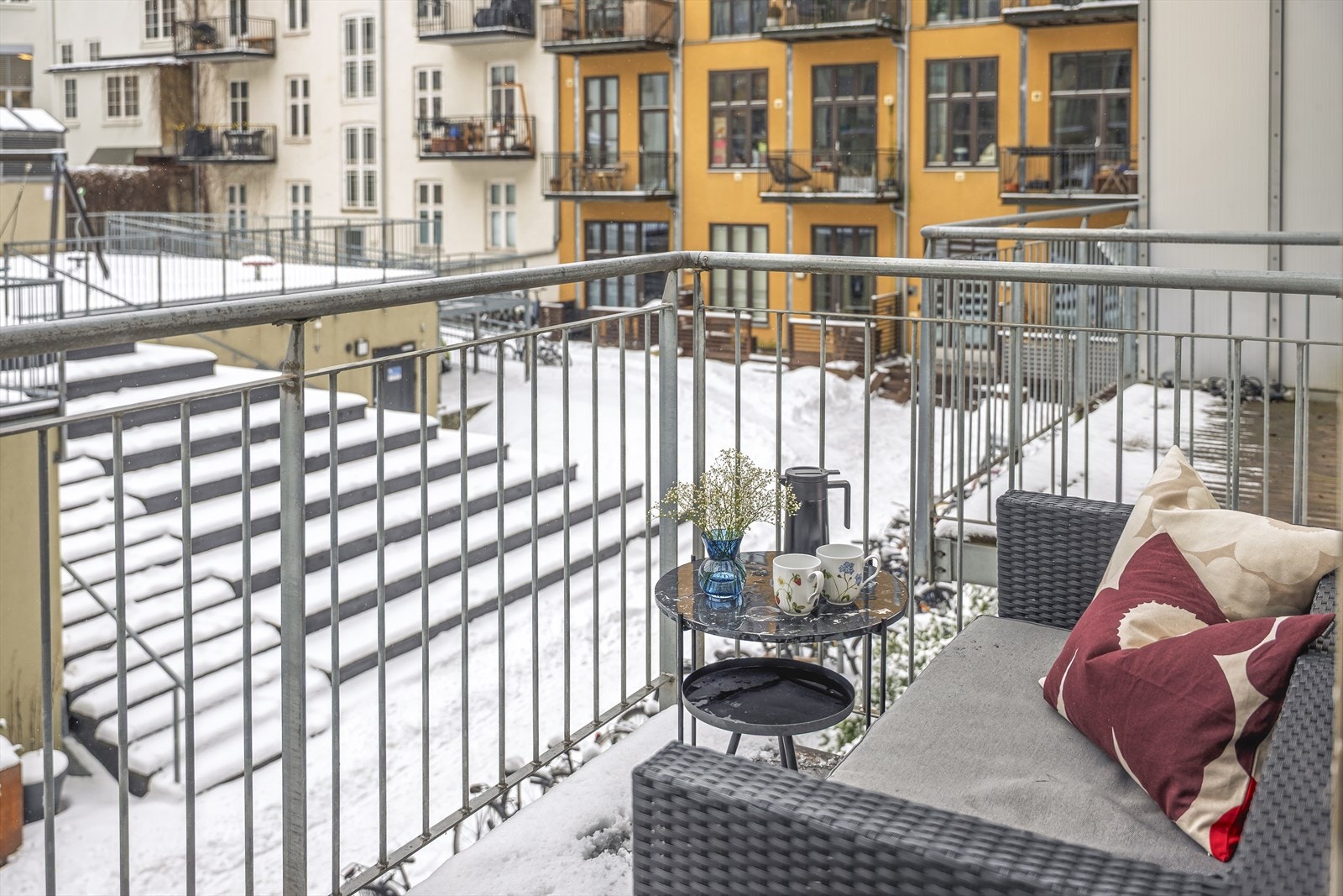 Her kan morgenkaffen nytes. Galleribilde