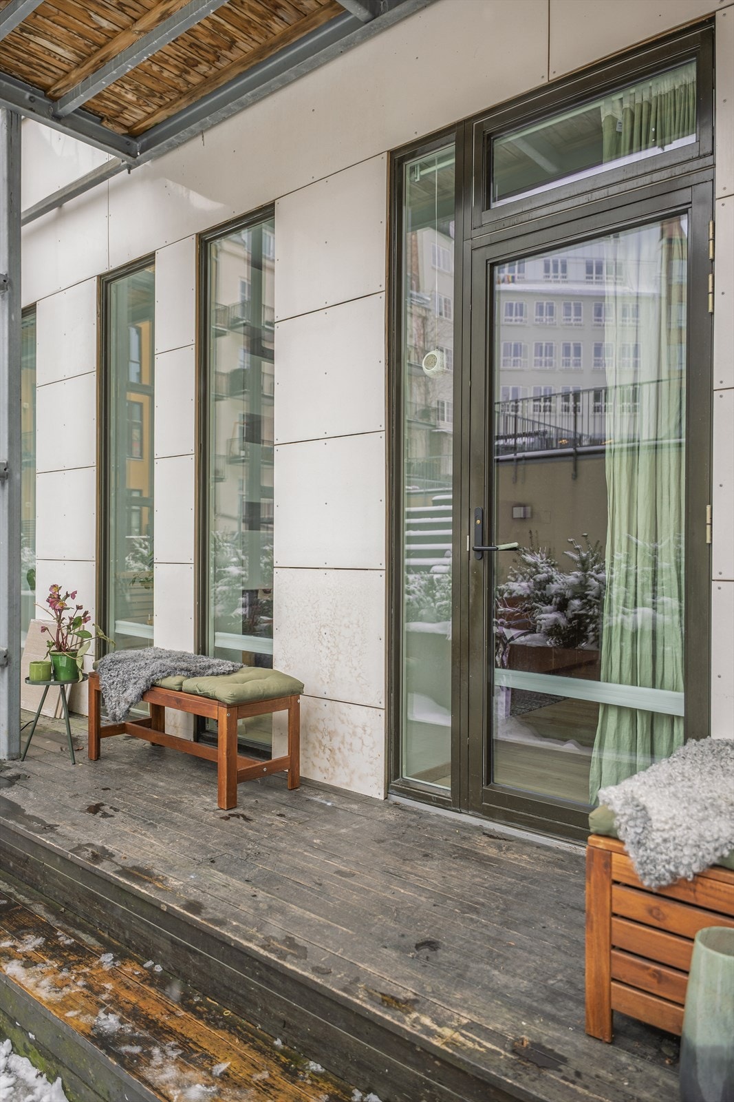 Hjertelig velkommen til en særegen og lekker 3-roms leilighet. Galleribilde