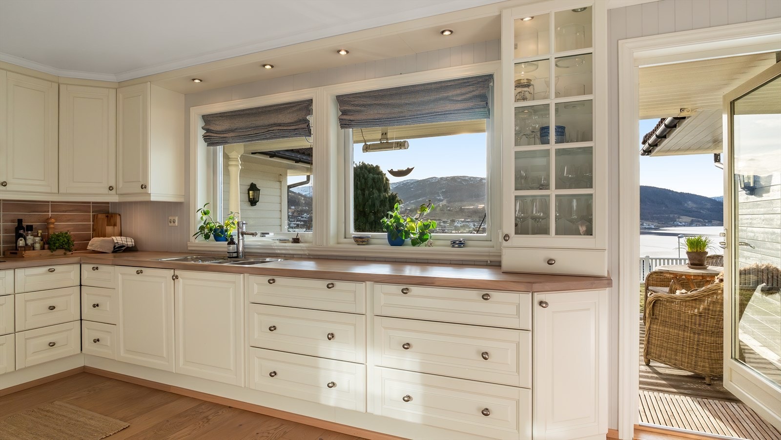 Utgang til terrasse Galleribilde