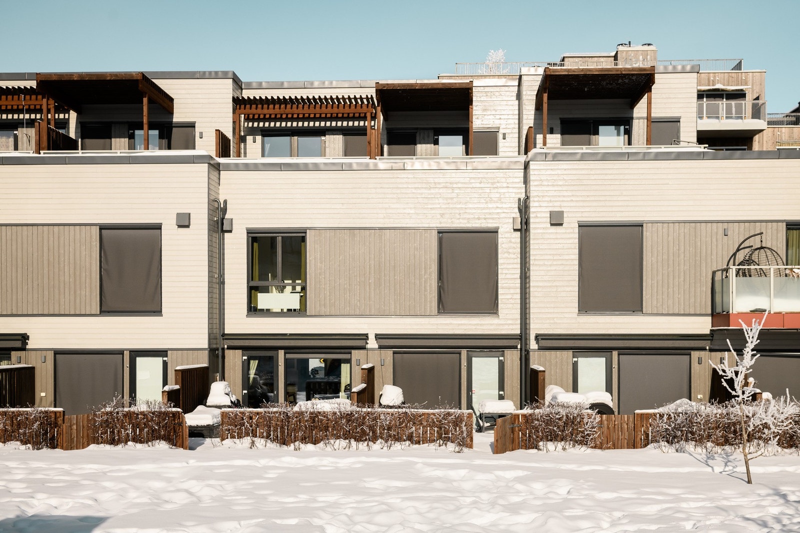 Rekkehuset ble oppført over 3 plan i 2019. Galleribilde