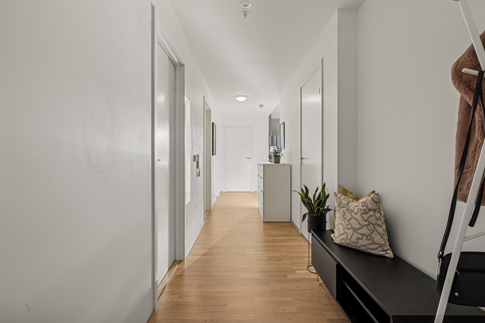 Leiligheten disponerer en uisolert bod i 1. etasje, målt til ca. 5 m². Galleribilde