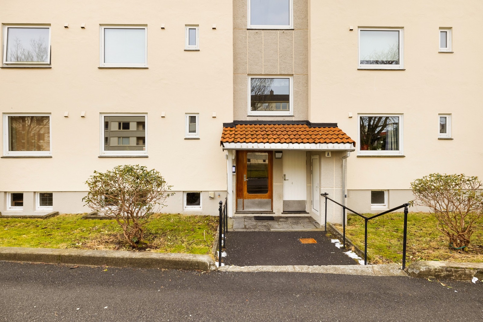 I tillegg medfølger to eksterne boder i fellesareal på ca. 5 kvm. totalt. Galleribilde