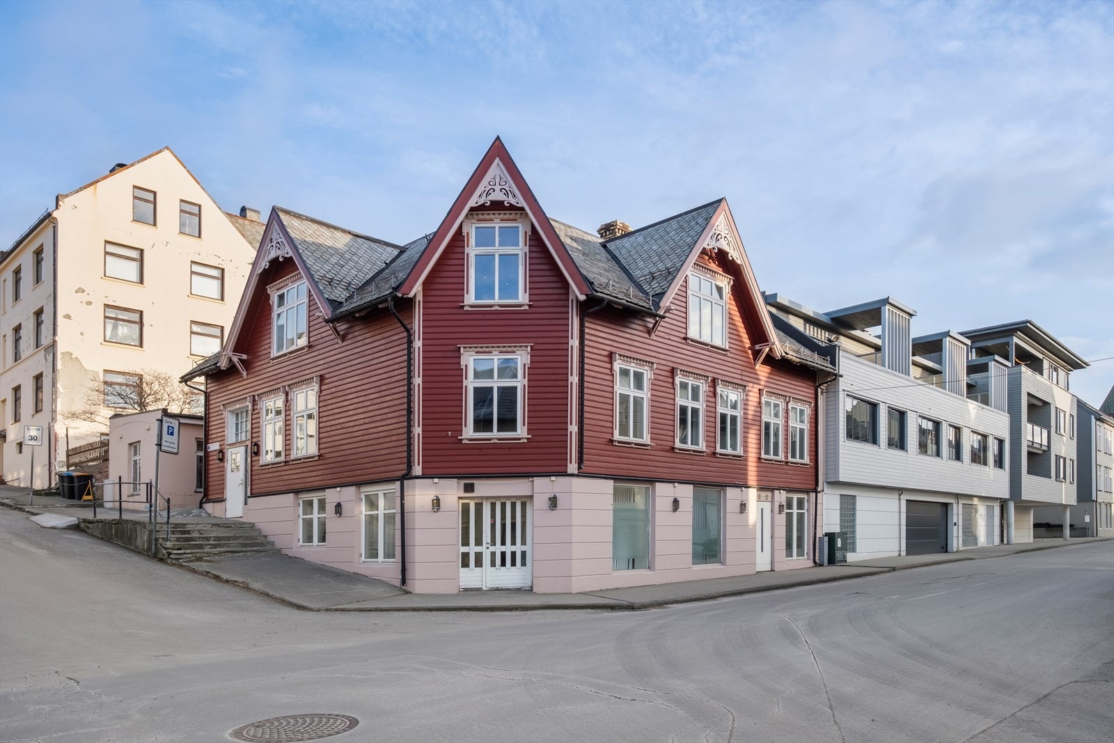 Velkommen til toppleiligheten i Statsråd Daaes gate 4 presentert av Torstein Drevik v/Notar! Foto: Ingvald Kaldhussæter Galleribilde