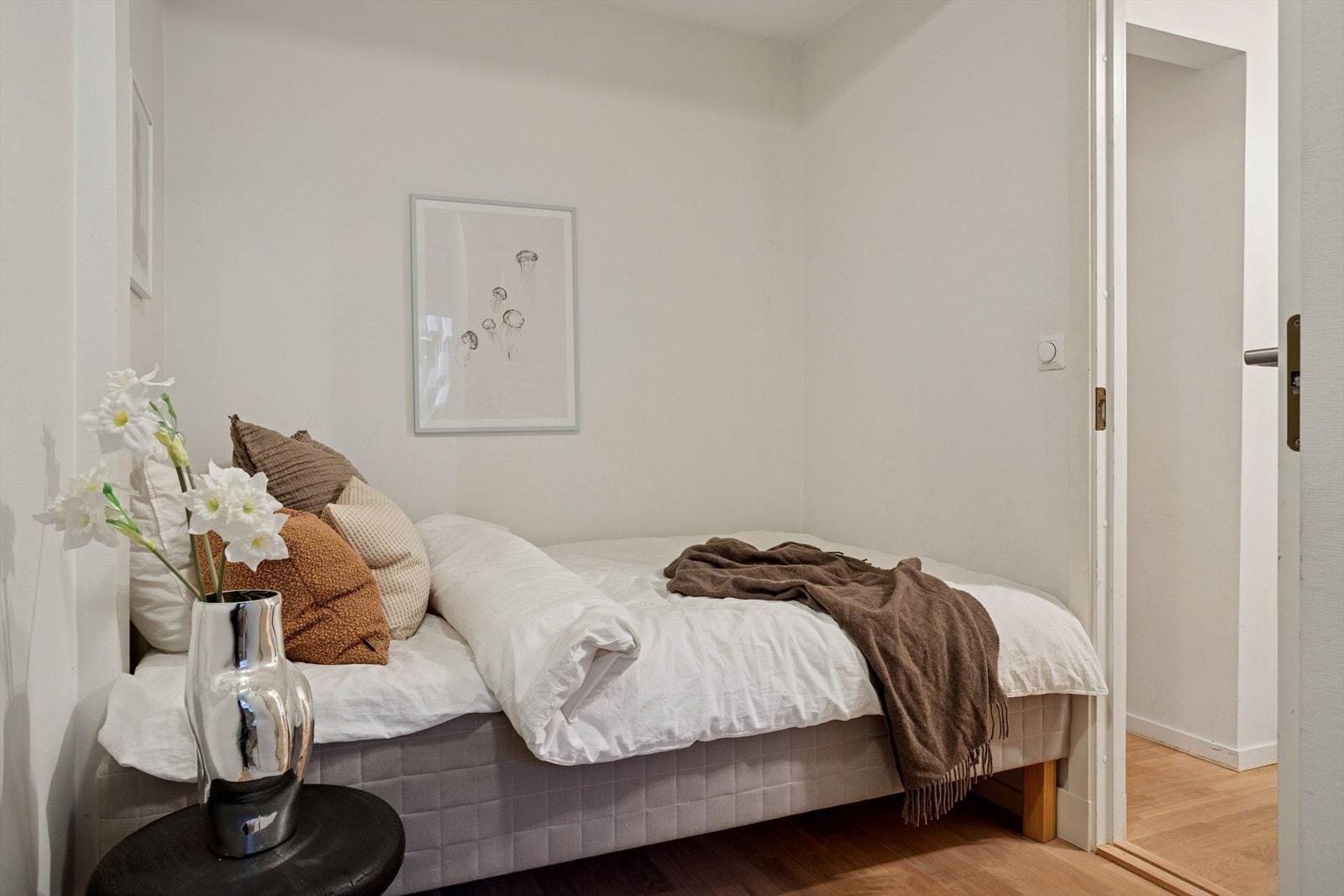 Det andre soverommet fungerer ypperlig som barnerom, gjesterom eller hjemmekontor. Galleribilde