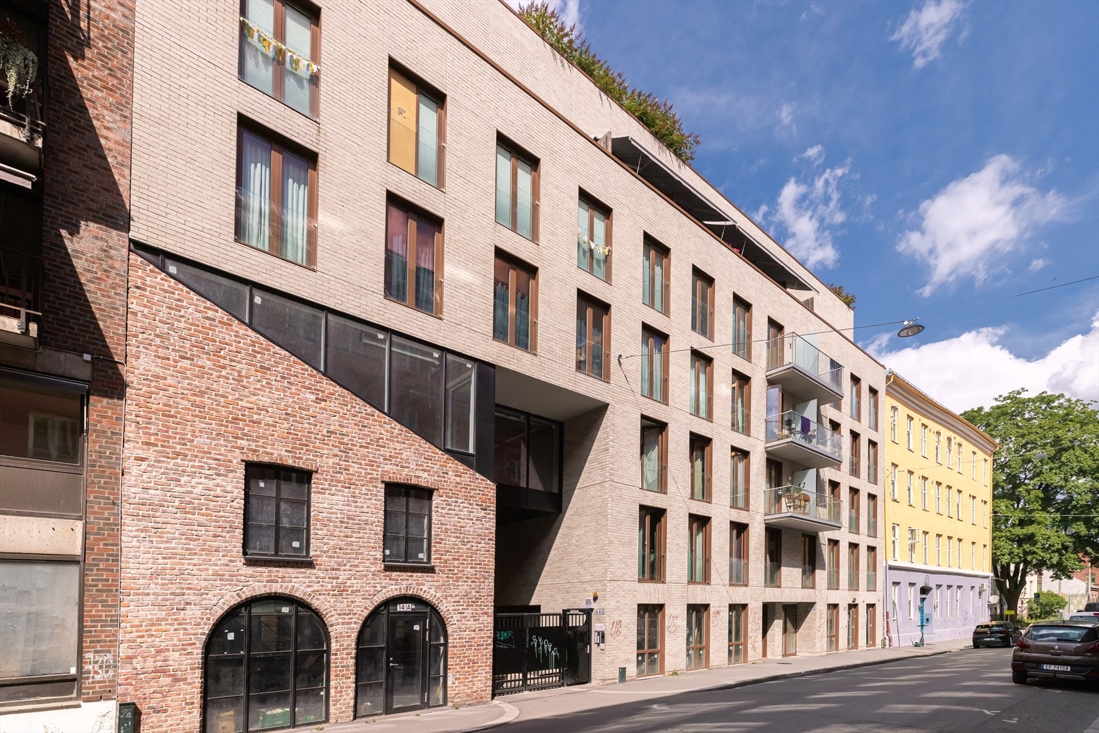 Fasade mot Mariboes gate. Galleribilde