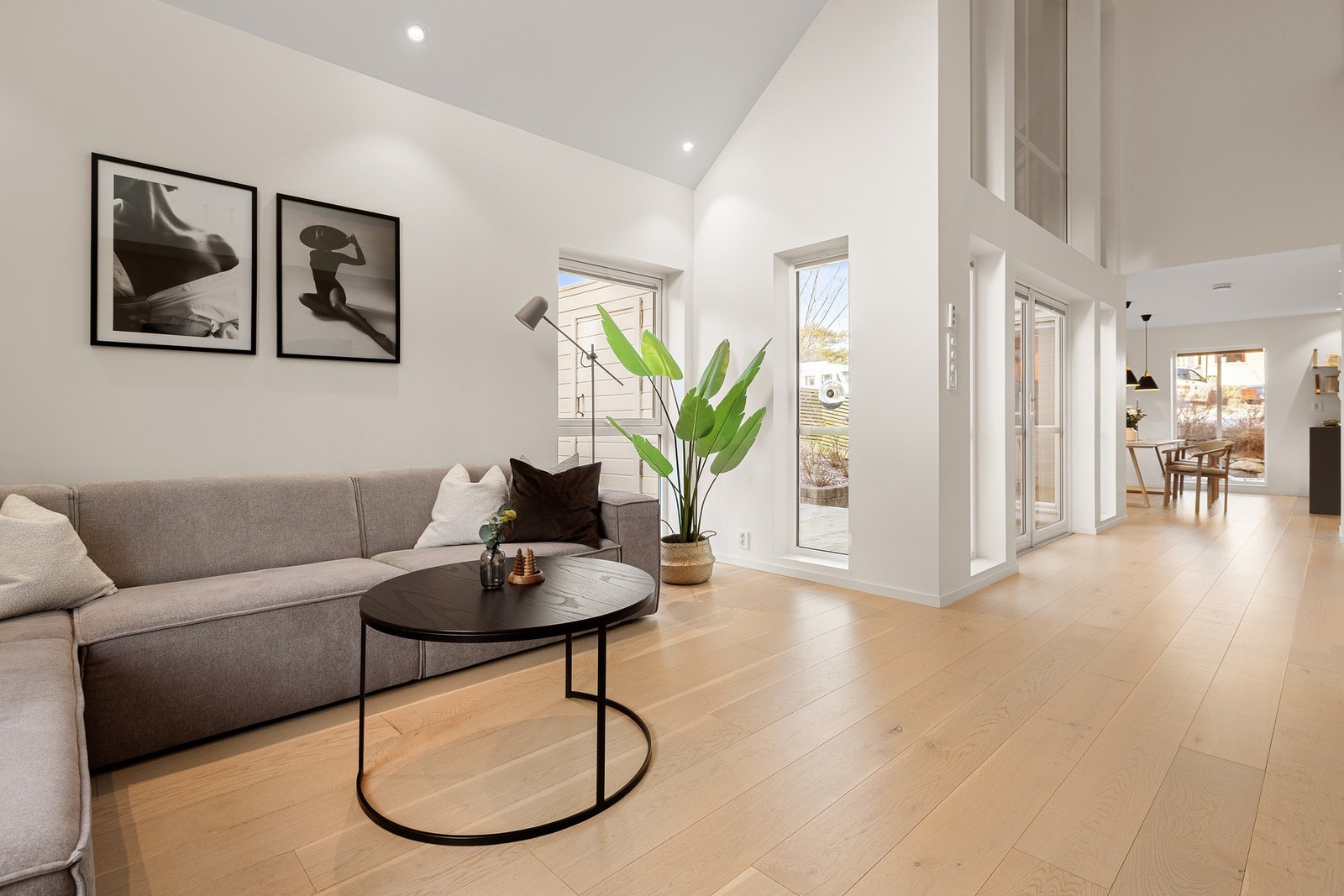 Dette er en rålekker enebolig fra 2016 med svært gode kvaliteter enhver familie vil sette stor pris på. Galleribilde