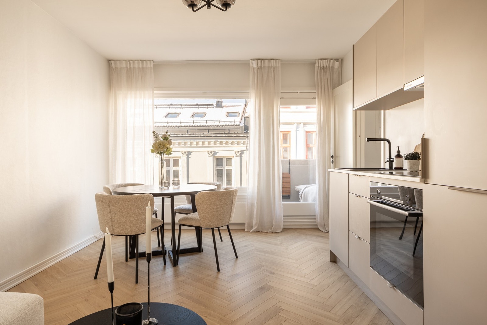 Perfekt leilighet for deg som ønsker å bo sentralt i Oslo med gangavstand til alt man trenger i hverdagen. Galleribilde