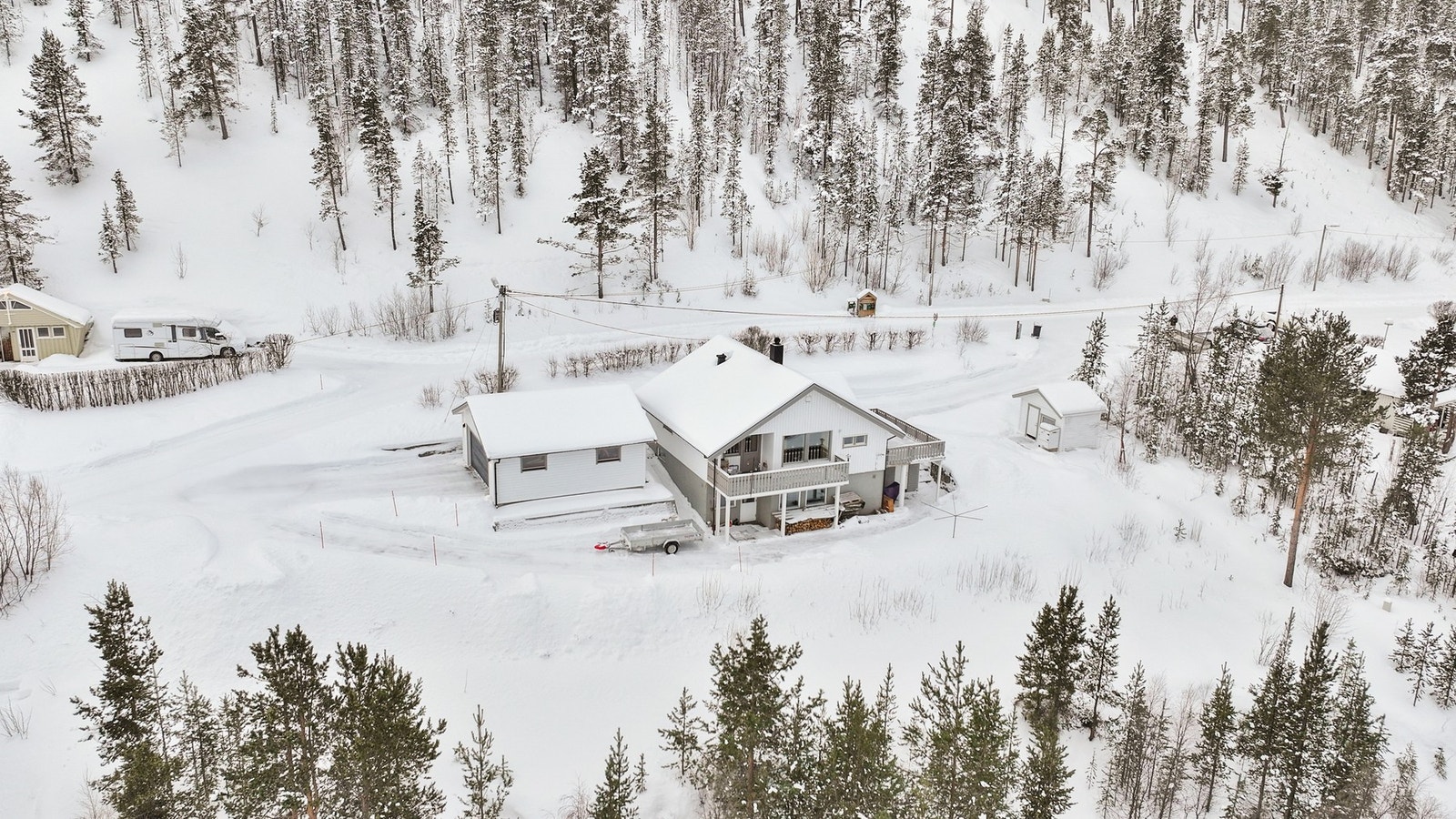 Området byr på umiddelbar nærhet til flotte tur- og friluftsområder. Galleribilde
