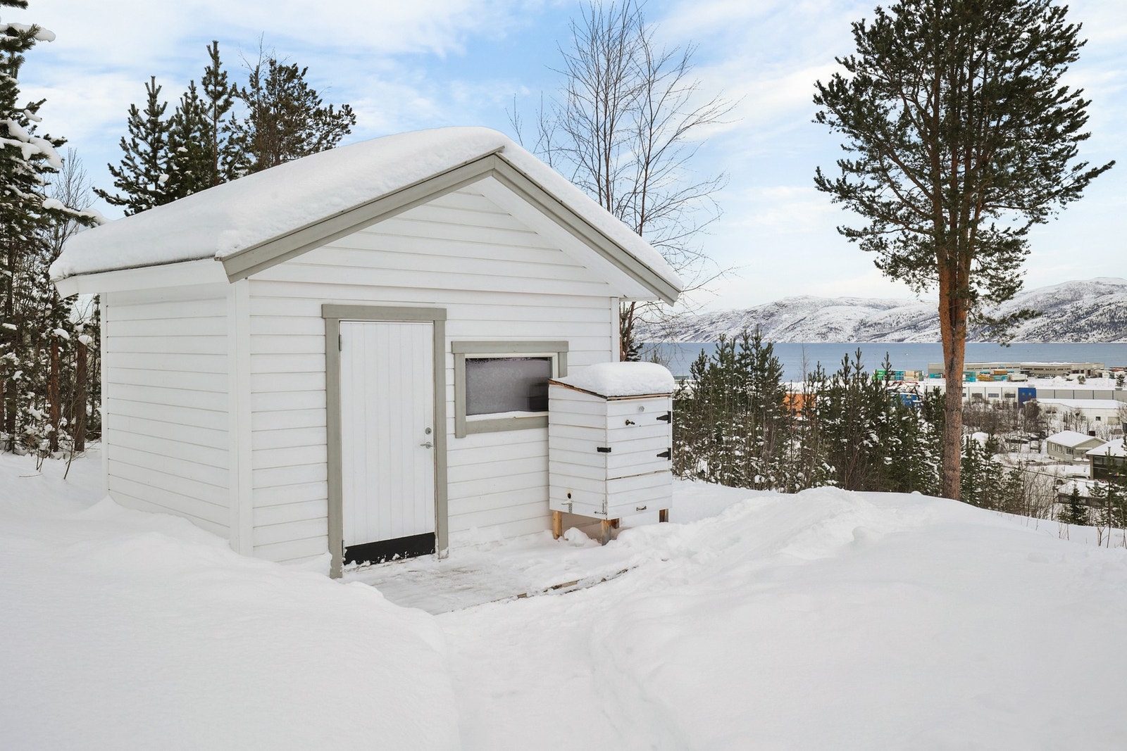 Redskapsbod. Galleribilde