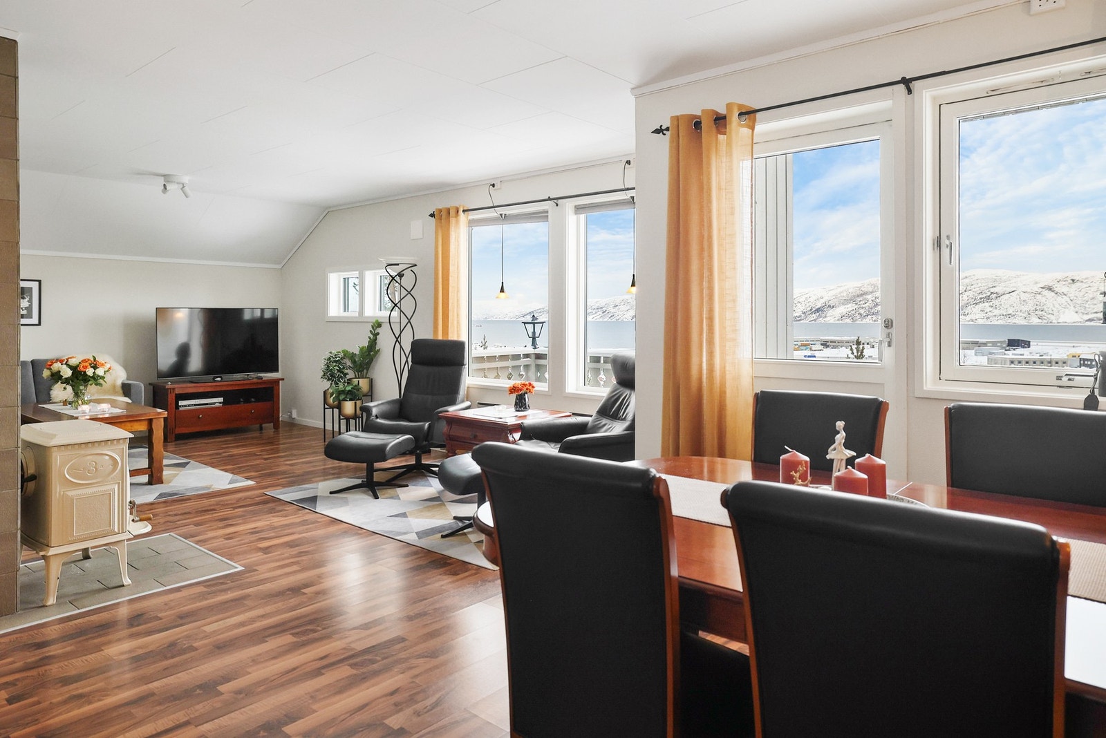 Det er også god plass til et spisebord. Galleribilde