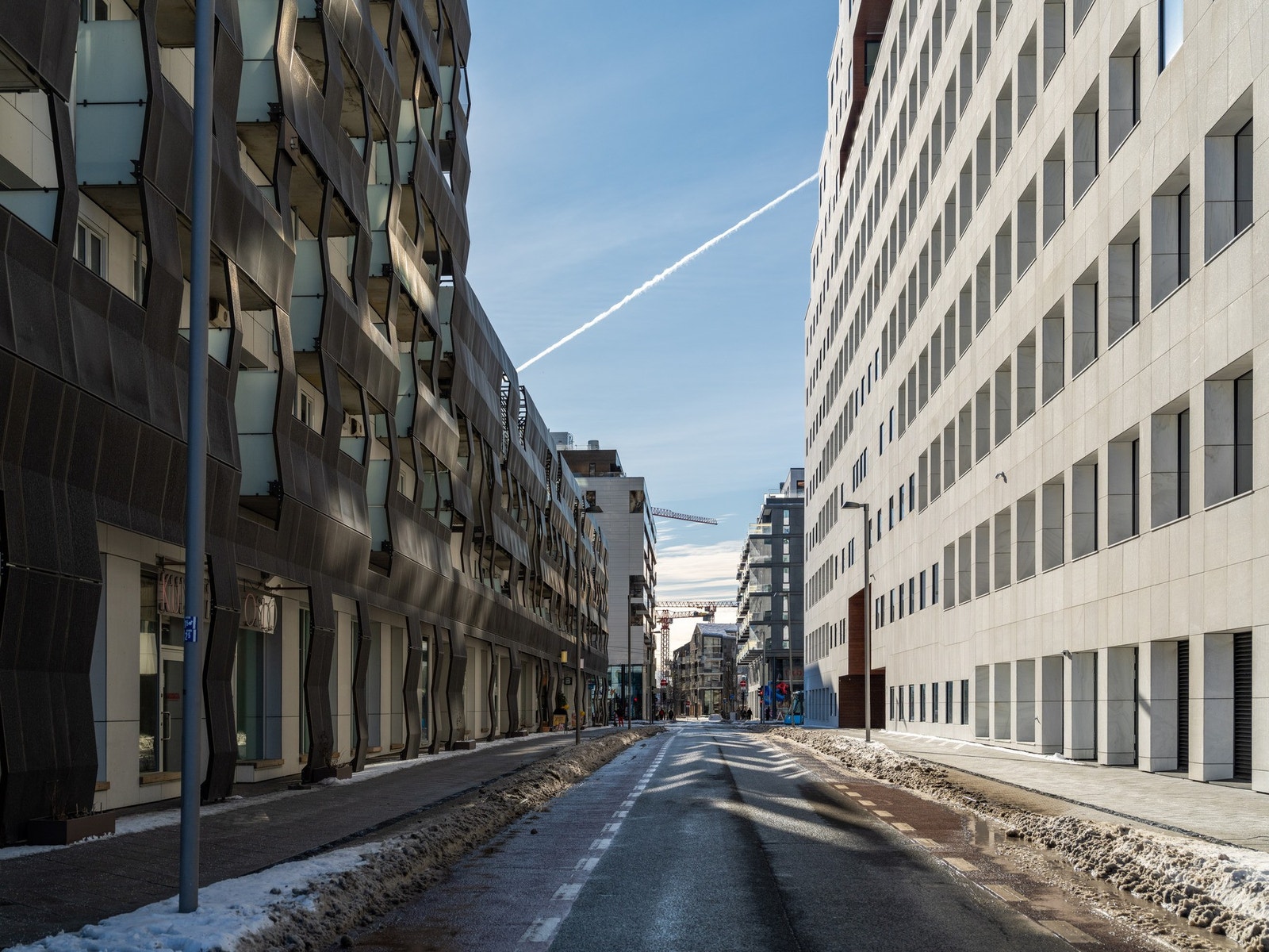 Supersentral beliggenhet i lite trafikkert gate. Galleribilde