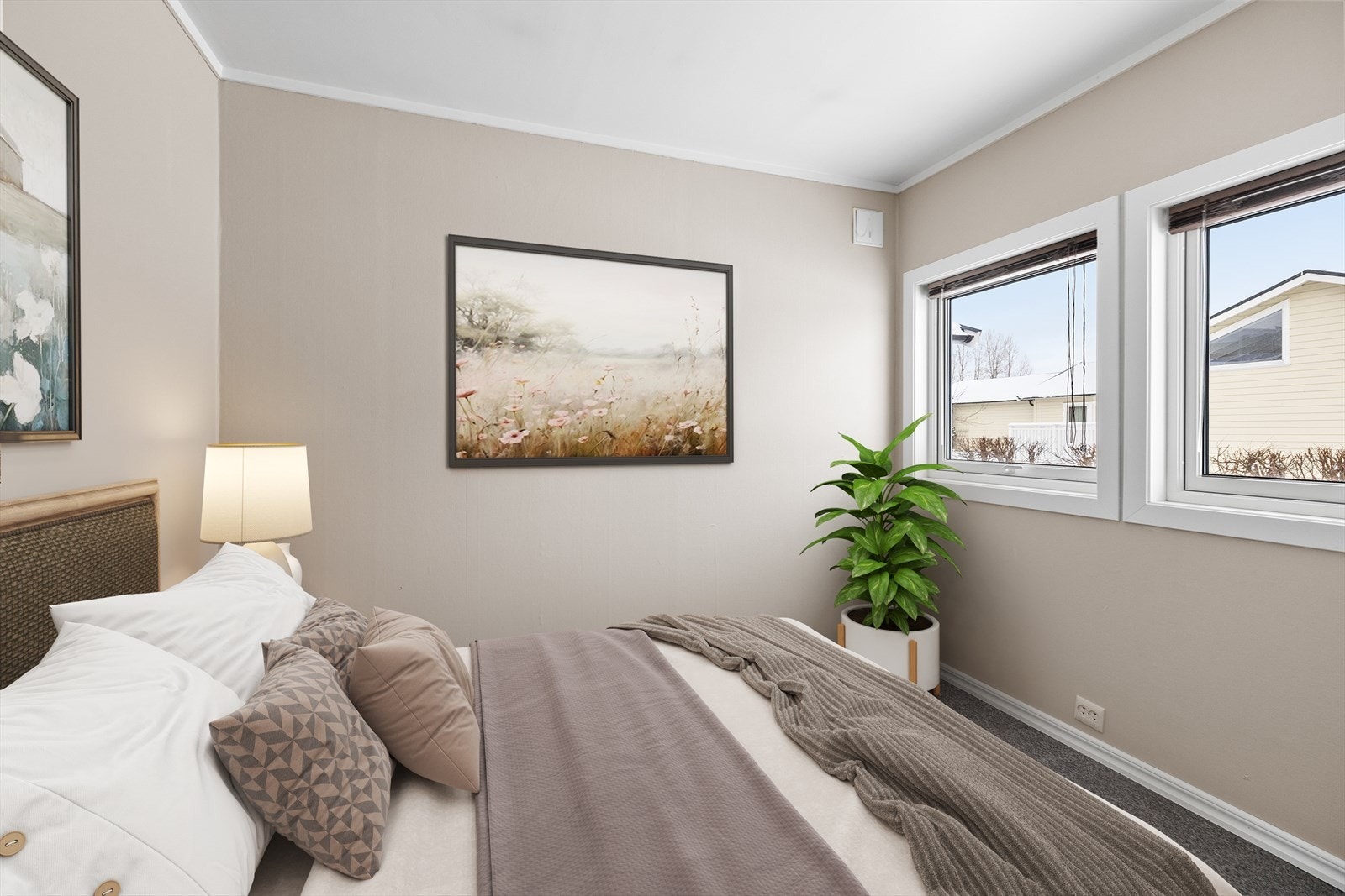 Alle soverommene har gode størrelser og fleksible møbleringsmuligheter med plass til seng, garderobeløsninger og øvrig innredning etter behov. Galleribilde