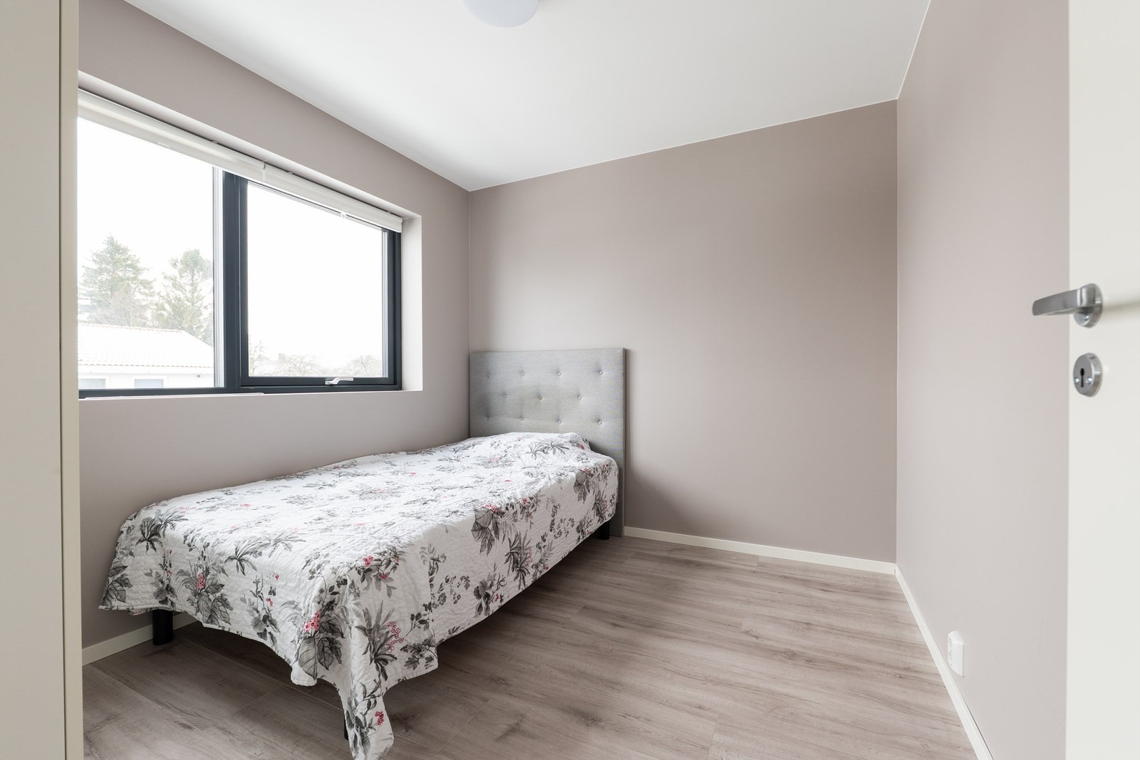 To av soverommene er velfungerende barnerom, deriblant dette på over 8 kvm. Galleribilde