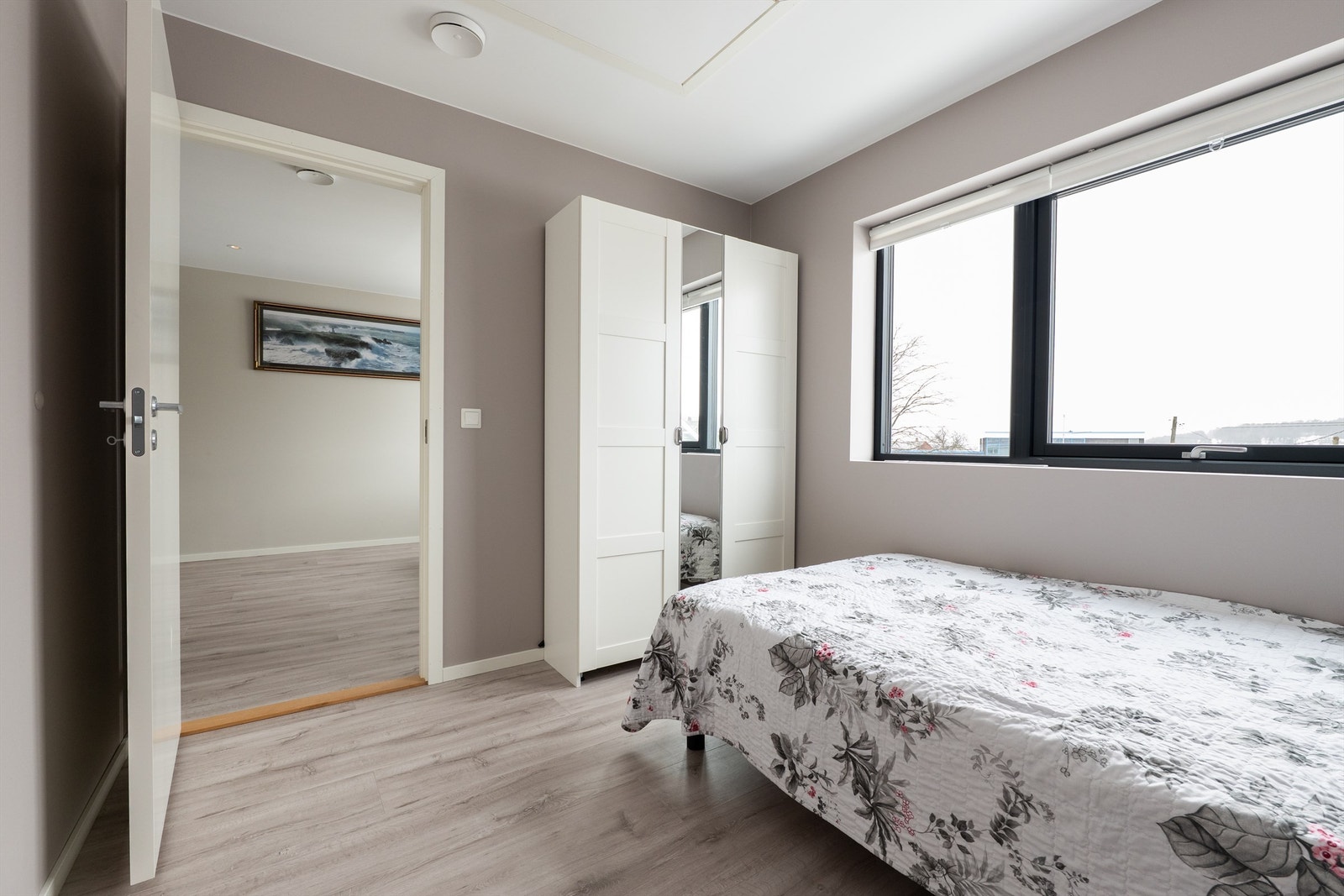 Garderobeskap medfølger i begge barnerom. Galleribilde