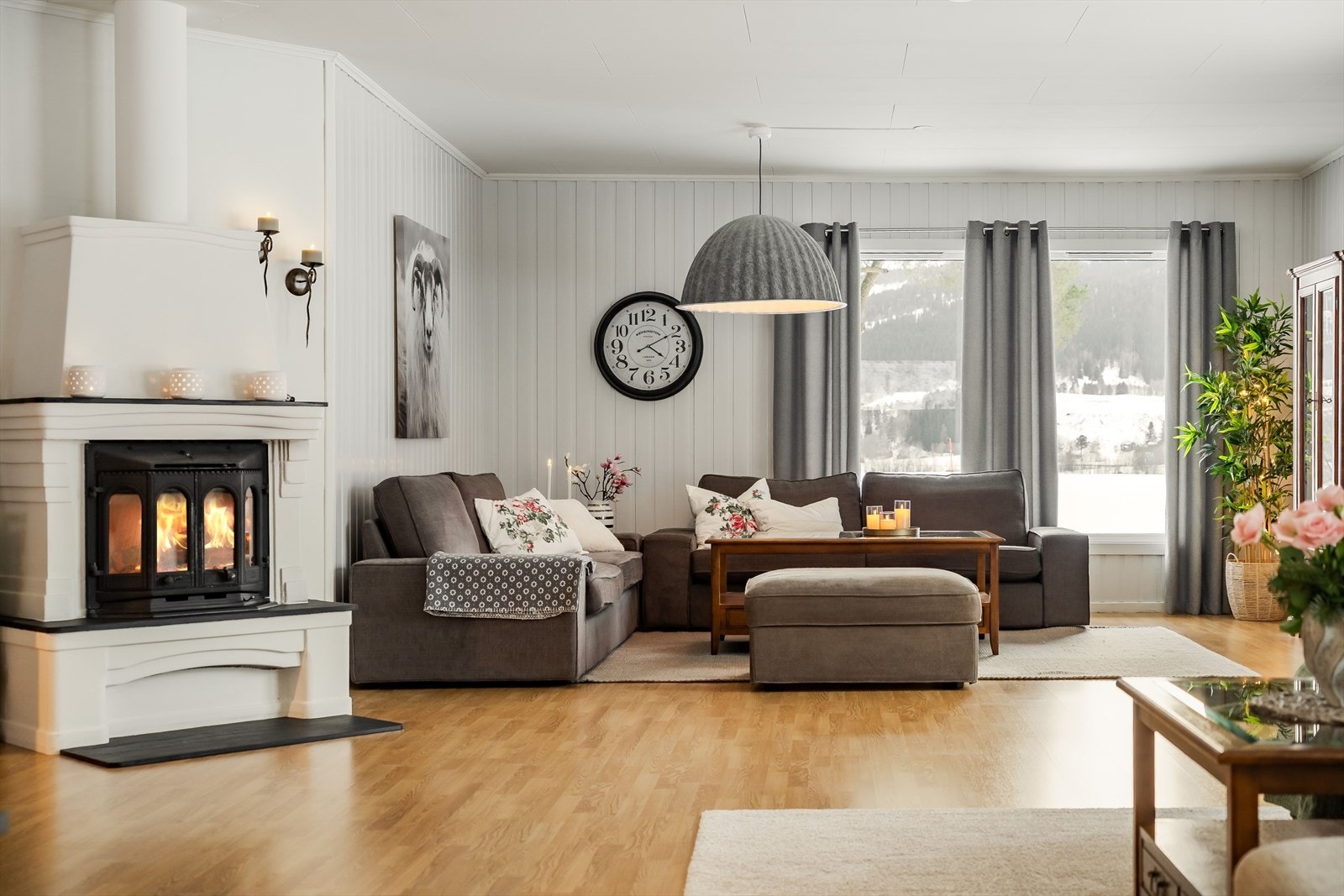 Vedovn bidrar til lun stemning og god varme på kjølige dager. Galleribilde