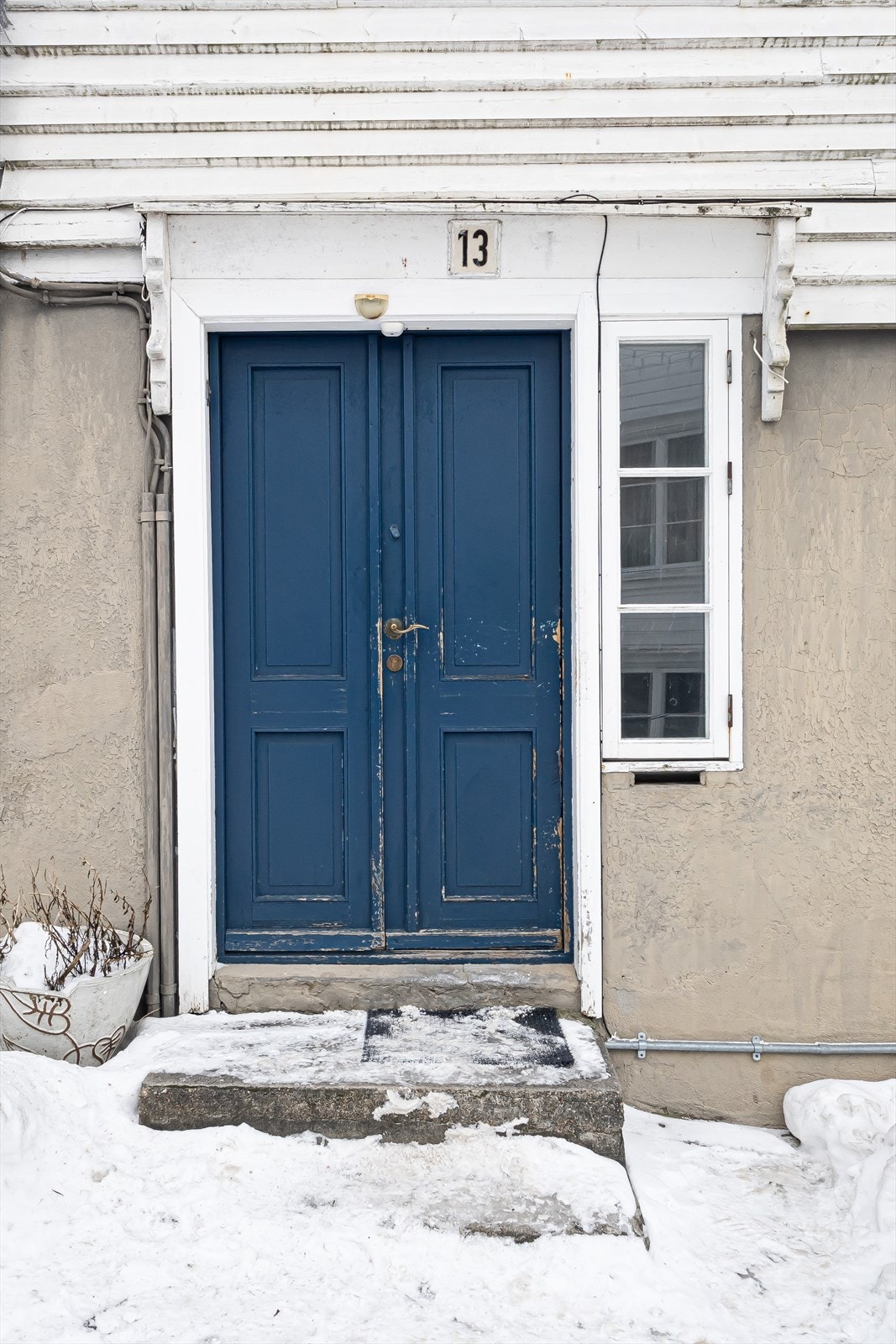 Tofløyet terrassedør, velkommen inn i felles entrè Galleribilde