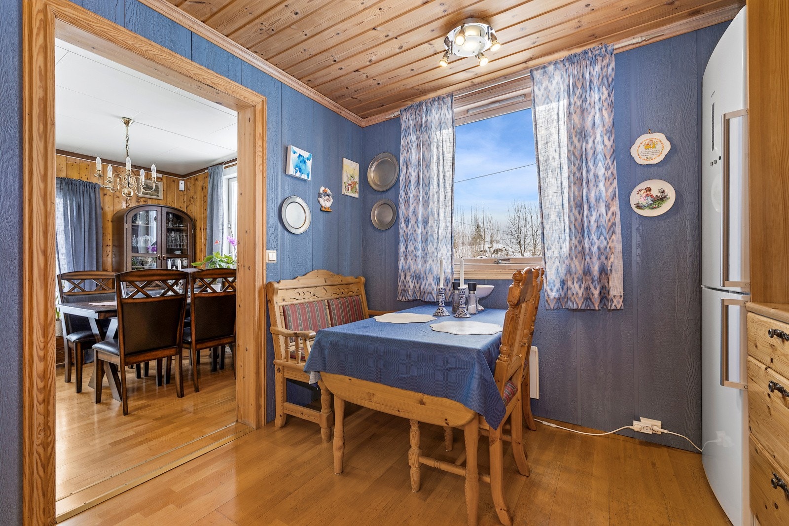 Spiseplass på kjøkken Galleribilde