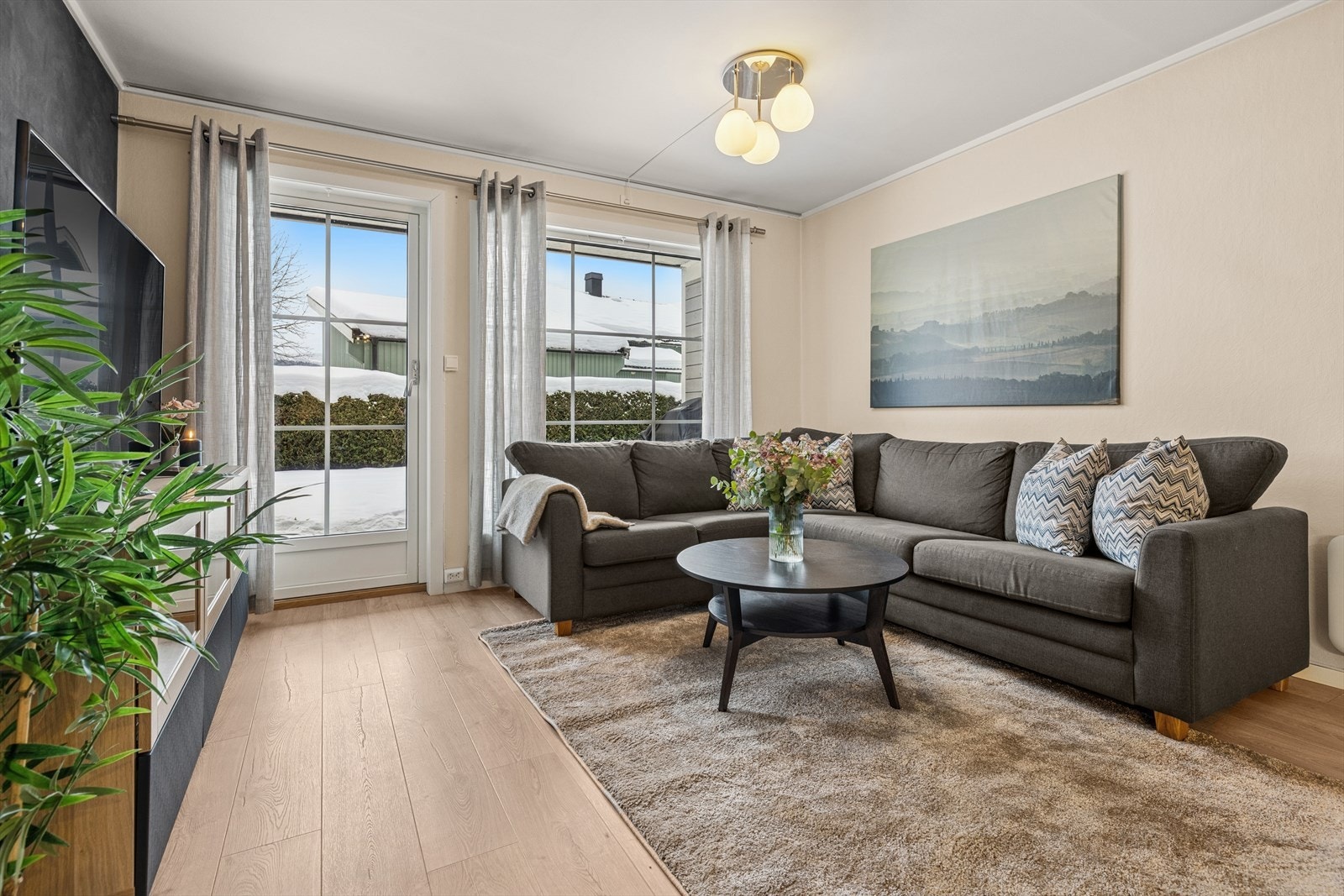 Direkte adkomst til terrasseplatting på 12 kvm. Galleribilde