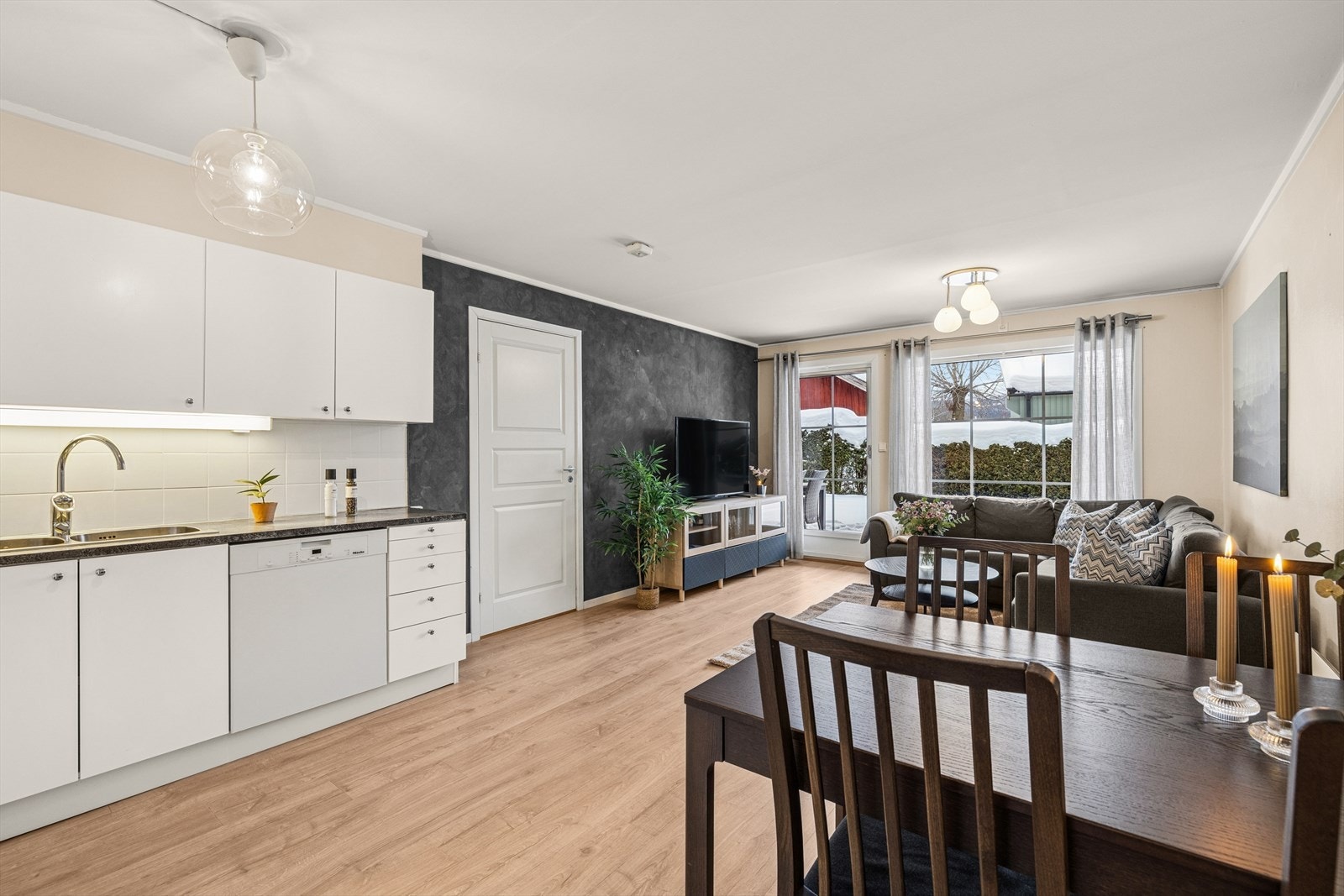 Alle hvitevarer på kjøkkenet medfølger. Galleribilde