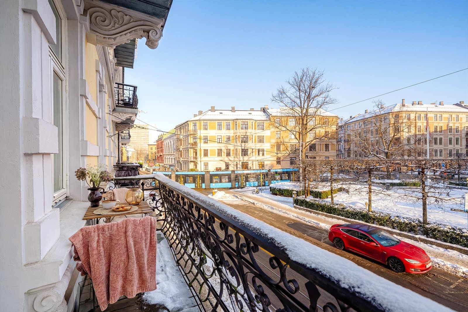 Herlig balkong på ca 4 kvm Galleribilde