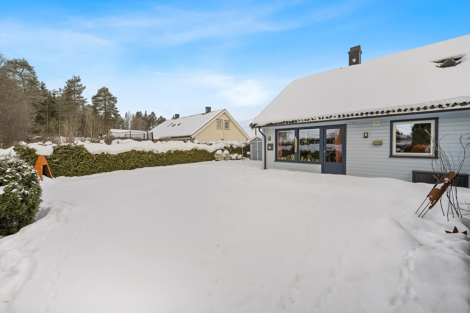 Det er god plass i hagen til et mangfold av aktiviteter. Galleribilde