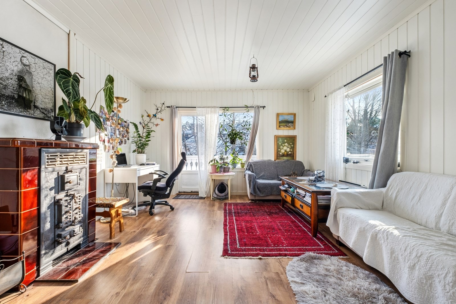 Stue 2. etasje med utgang til balkong Galleribilde