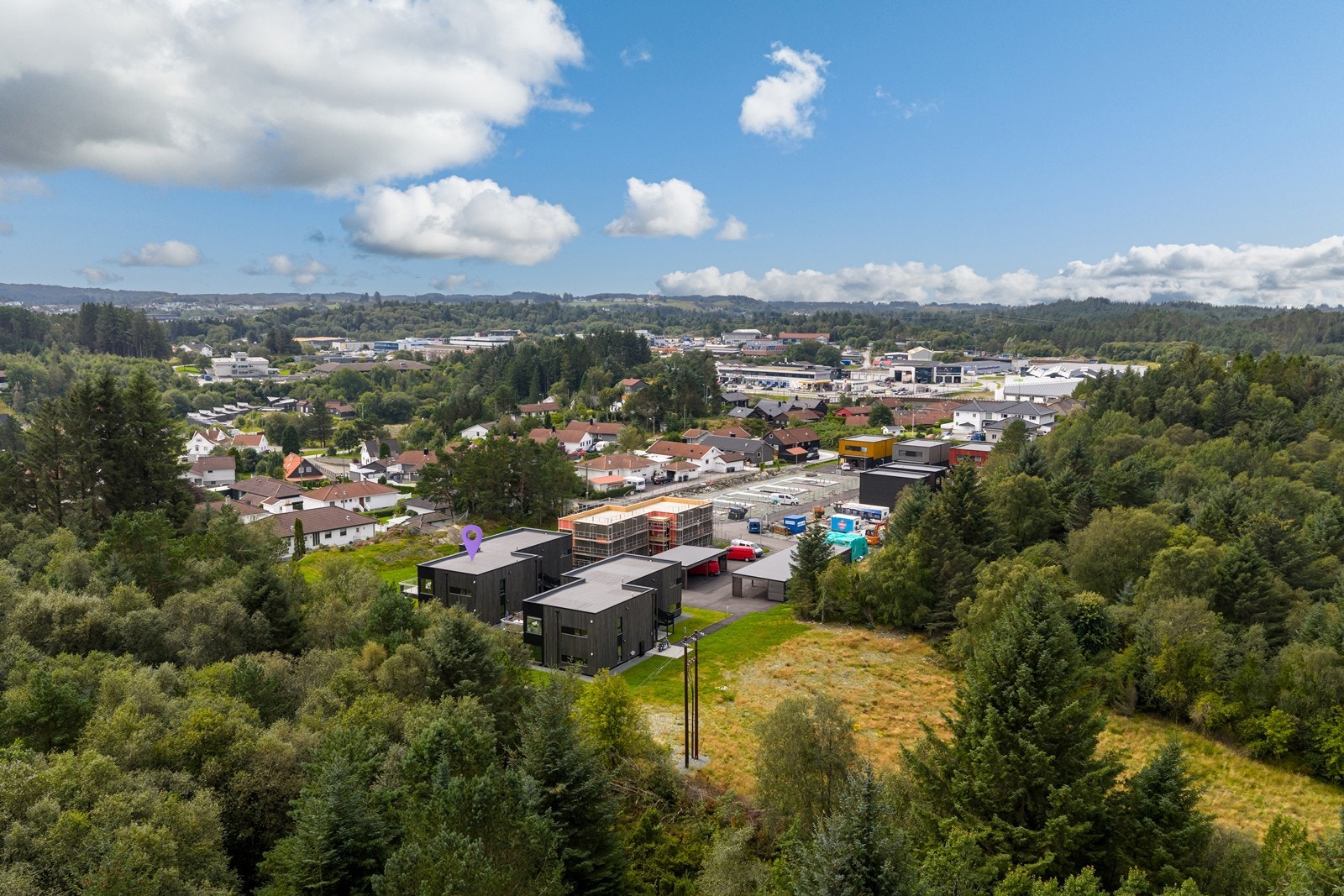 Hyggelig nabolag i rolige omgivelser. Galleribilde