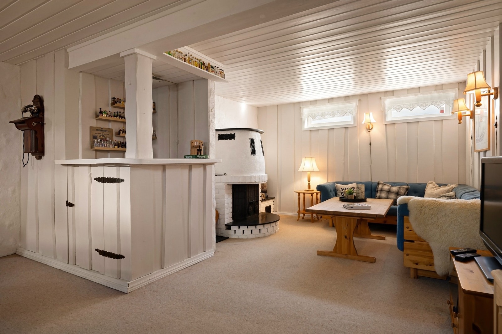 Kjellerstuen med bar Galleribilde