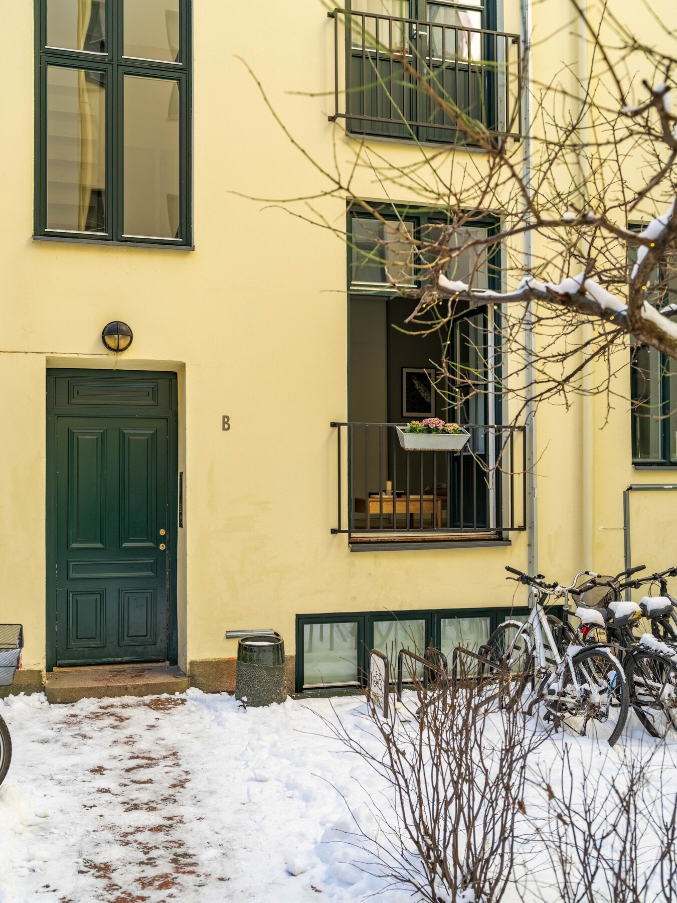 Nok om alt som skjer inne, la oss ta en tur ut. Galleribilde