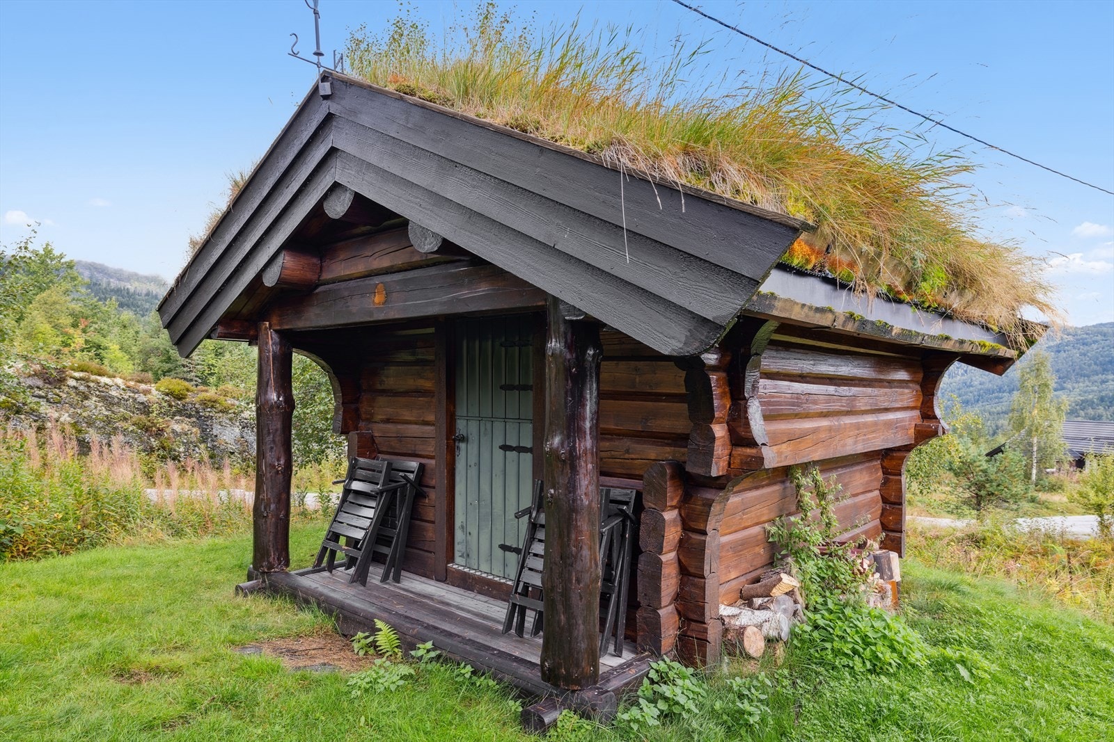 Eiendommen har et flott stabbur. Galleribilde