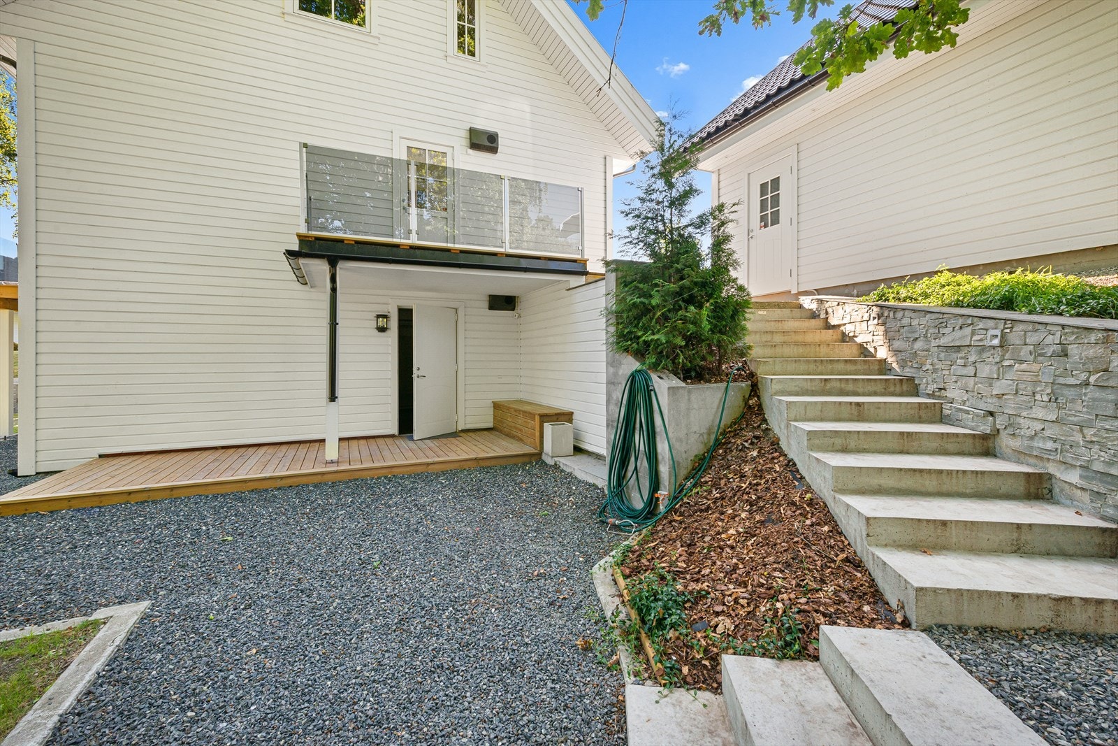 Inngang til hybel. Bildet er tatt sommeren 2022. Galleribilde