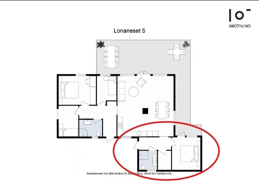 Hybelmuligheten er markert med rød ring. Røropplegg i veggen mot bad Galleribilde