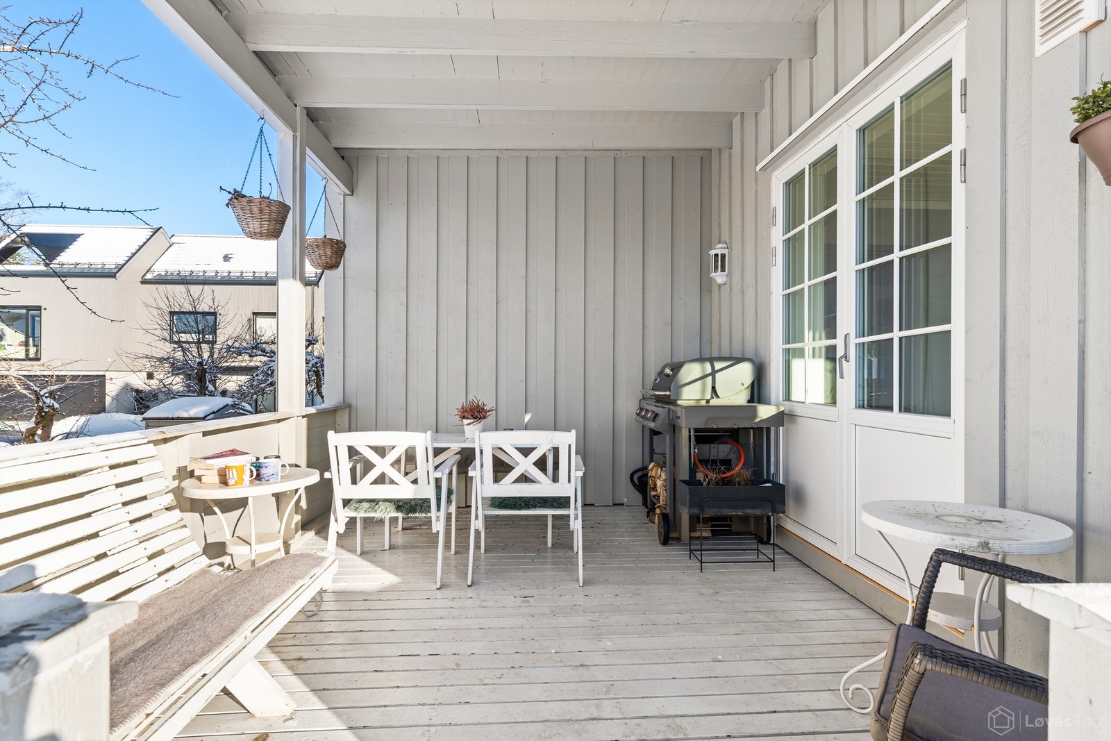 Lun og hyggelig terrasse Galleribilde