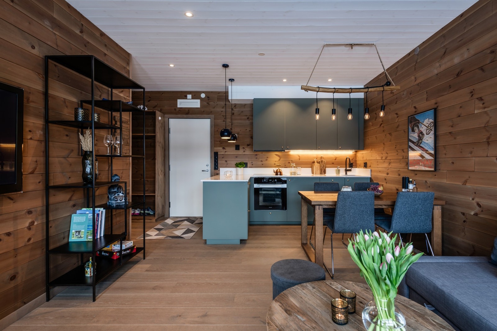 Her kan du samle dine nære til hyggelige stunder på høyfjellet Galleribilde