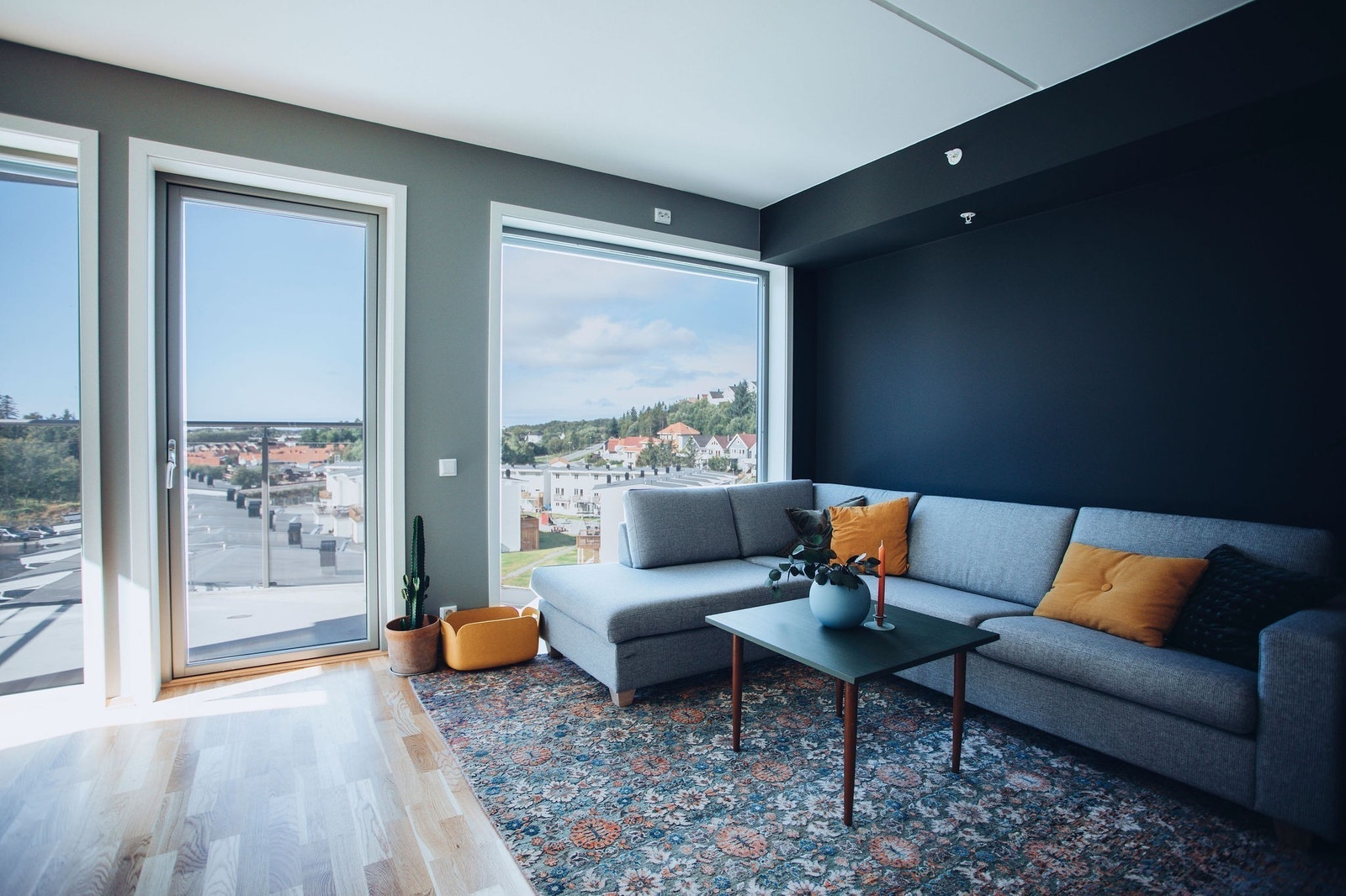 Utsikt fra sofaen Galleribilde