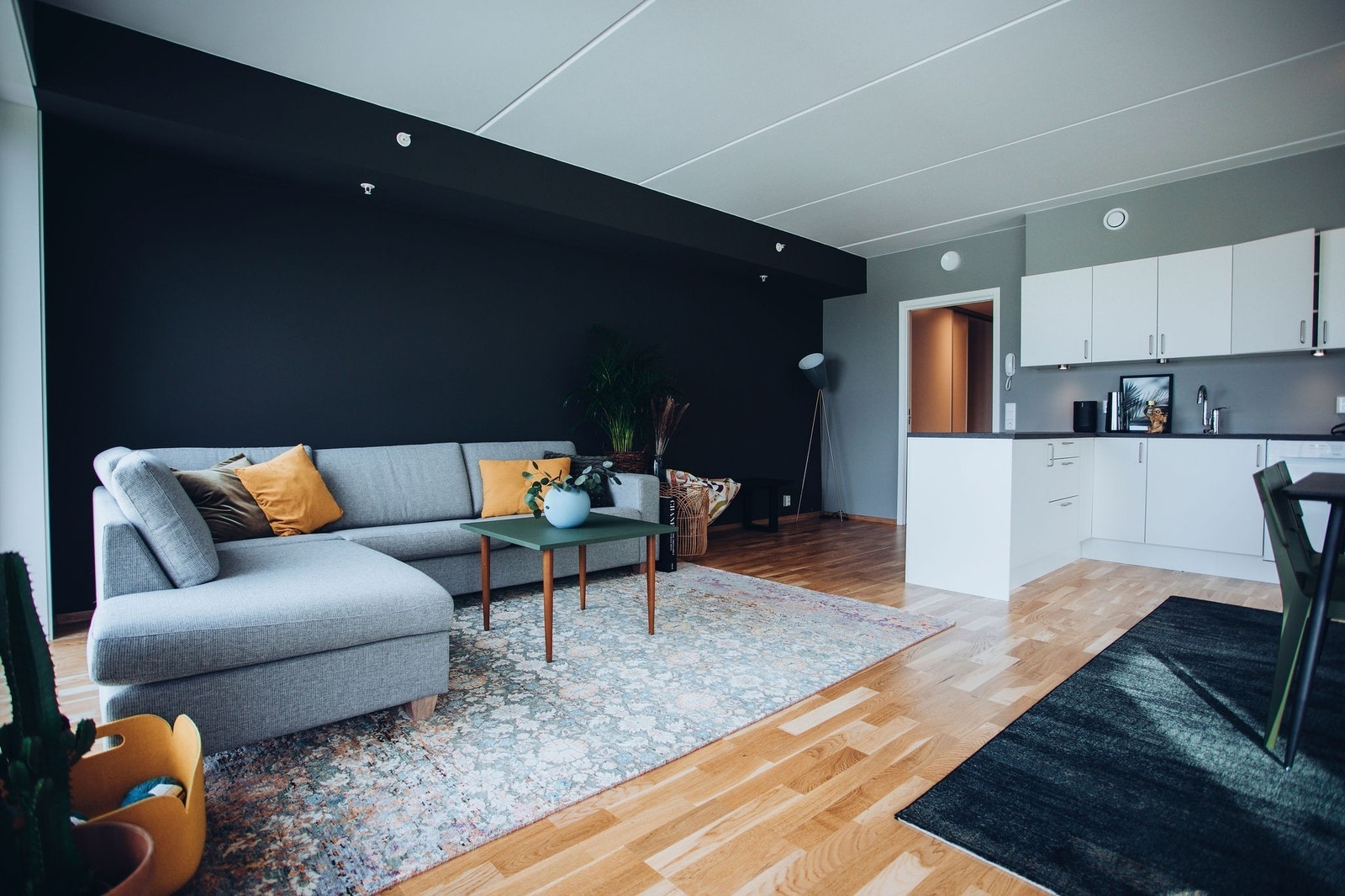 Stue og kjøkken Galleribilde