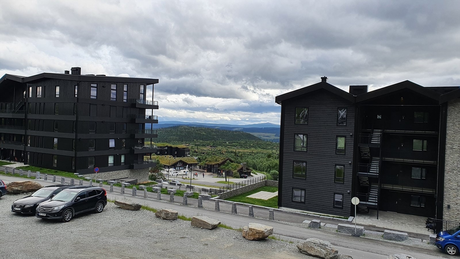 Selgers private bilde - Hyggelig inngang fra bakkeplan. Galleribilde