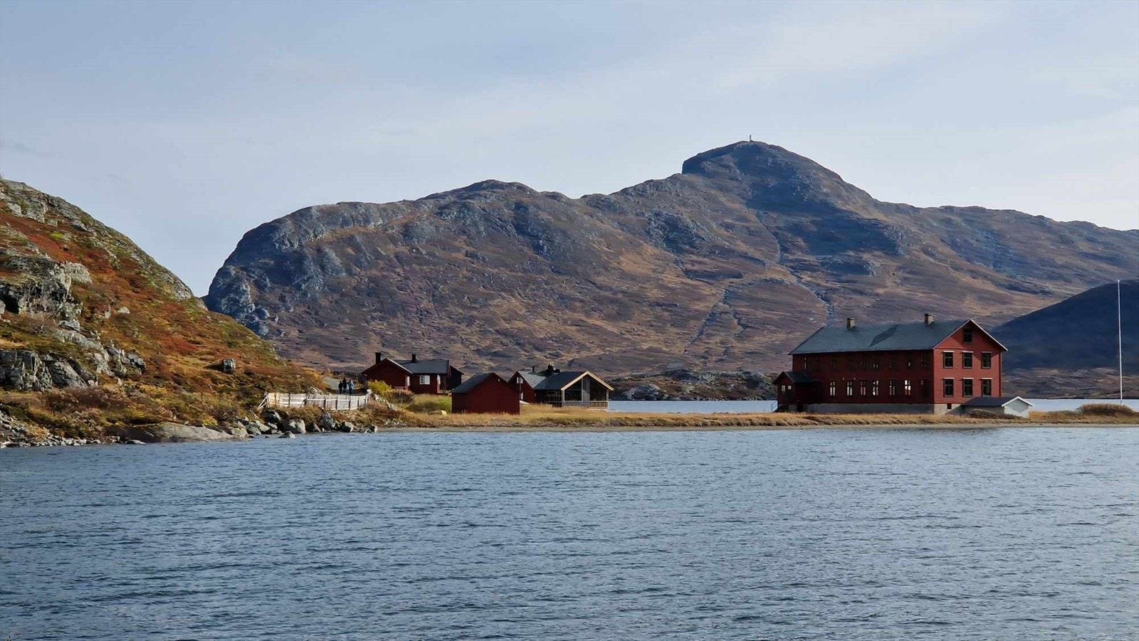 Selgers private bilde - 2023, Bygdisheim, Bygdin vannet. 15 min kjøring fra fritidsleiligheten og ca 30 min gåtur derfra. Galleribilde