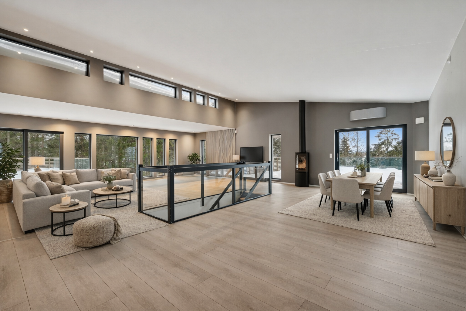 Stor og åpen stue - løsning med gode møbleringsmuligheter etter ønske. Bildet er digitalt stylet. Galleribilde