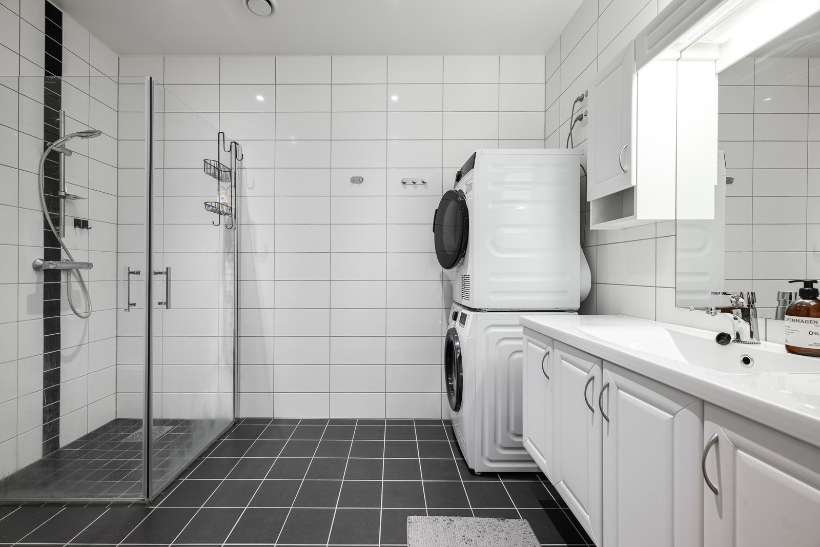 Leiligheten har balansert ventilasjon som sikrer et godt inneklima. Galleribilde