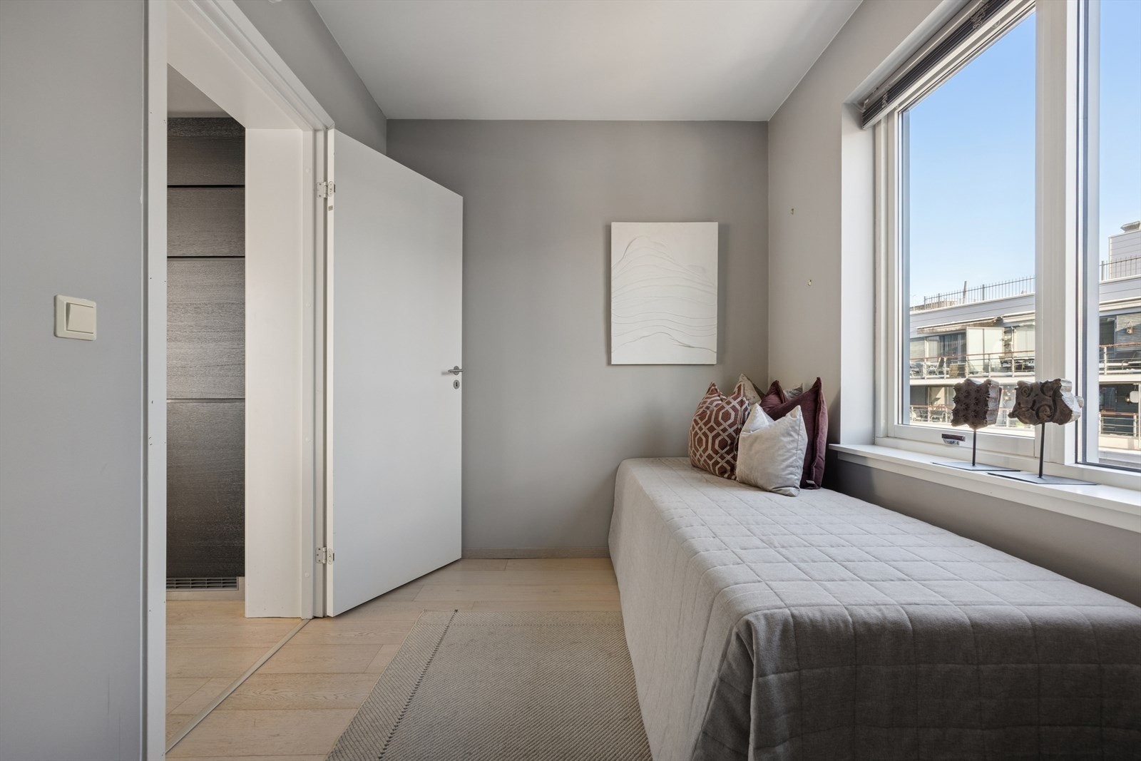 Rommet har en fleksibel størrelse, egnet som barnerom, gjesterom eller kontor. Galleribilde