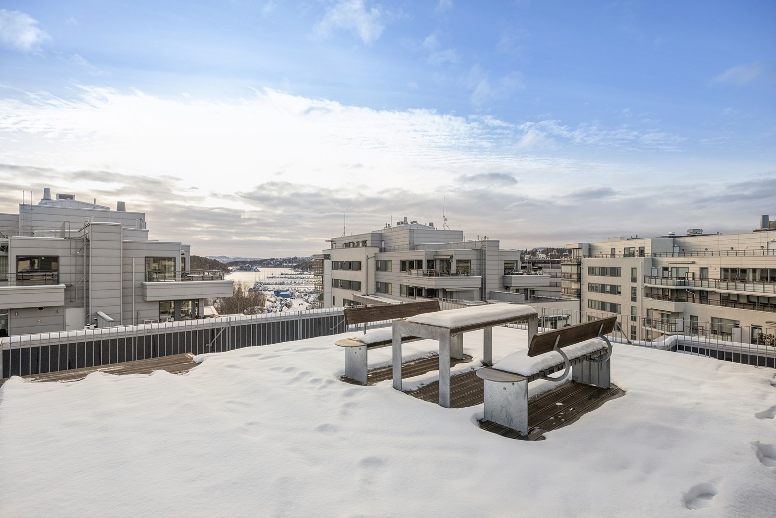 Felles takterrasse i etasjen over. Galleribilde