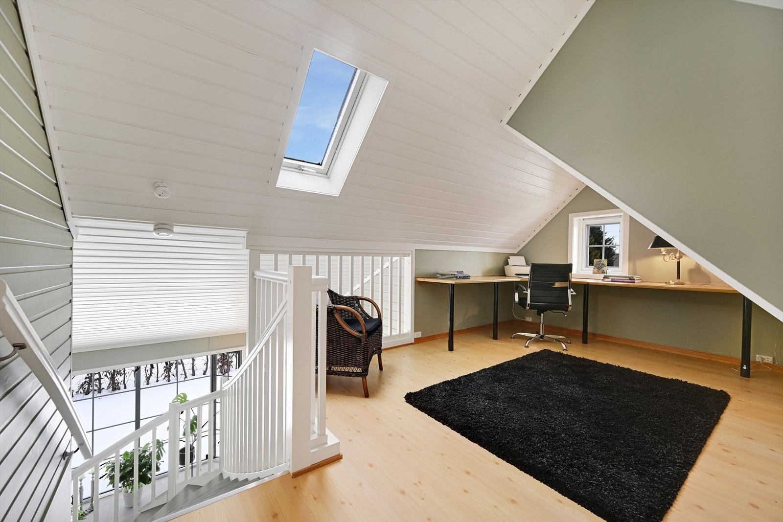 Loftstue, rommet benyttes i dag som kontor, men her ligger det til rette for flere bruksmuligheter. Galleribilde
